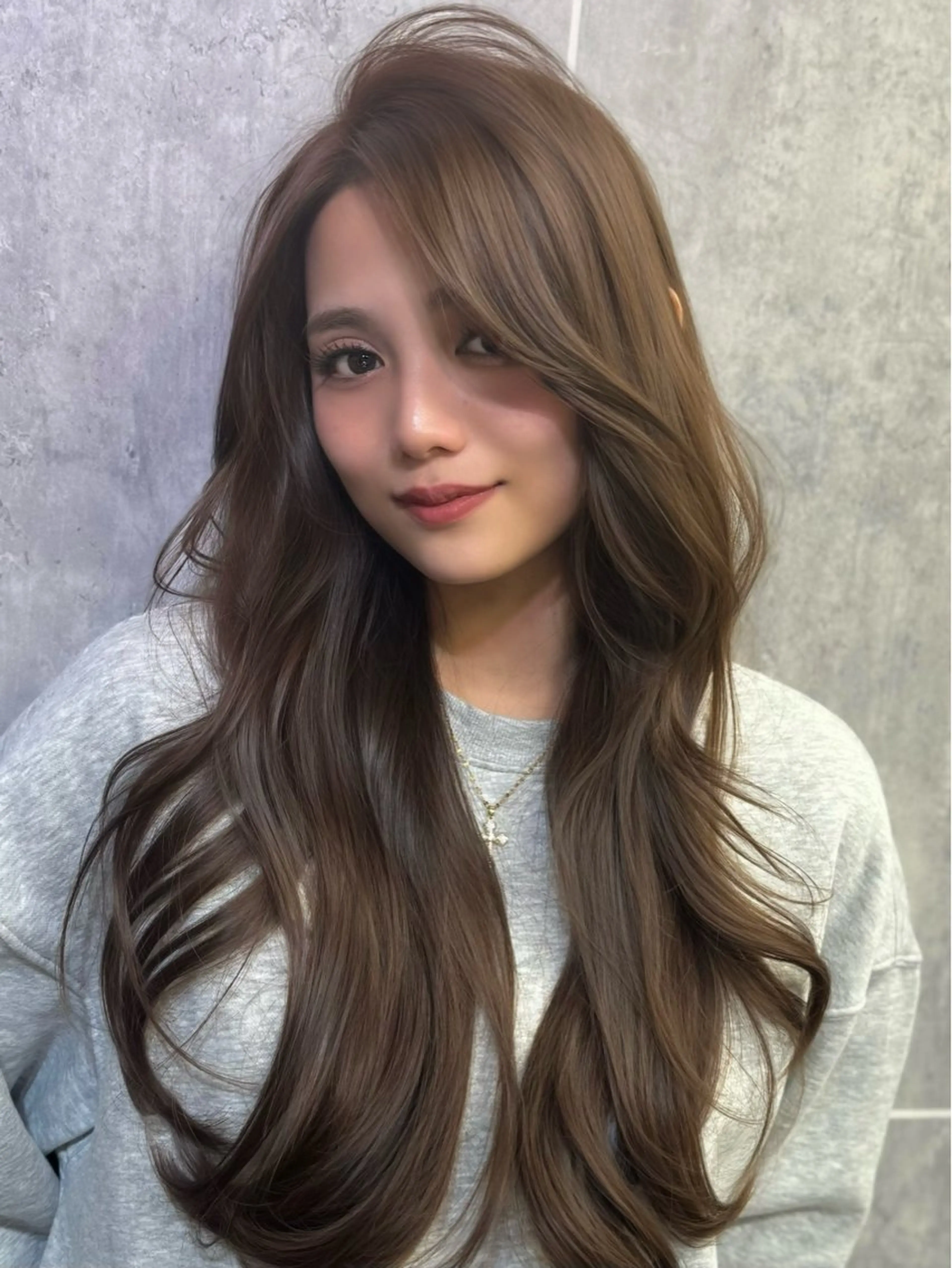 ロング カラー ヘアカラー トリートメント 顔まわりの神様✨ 透明感カラー藤嶋秀幸のヘアスタイル