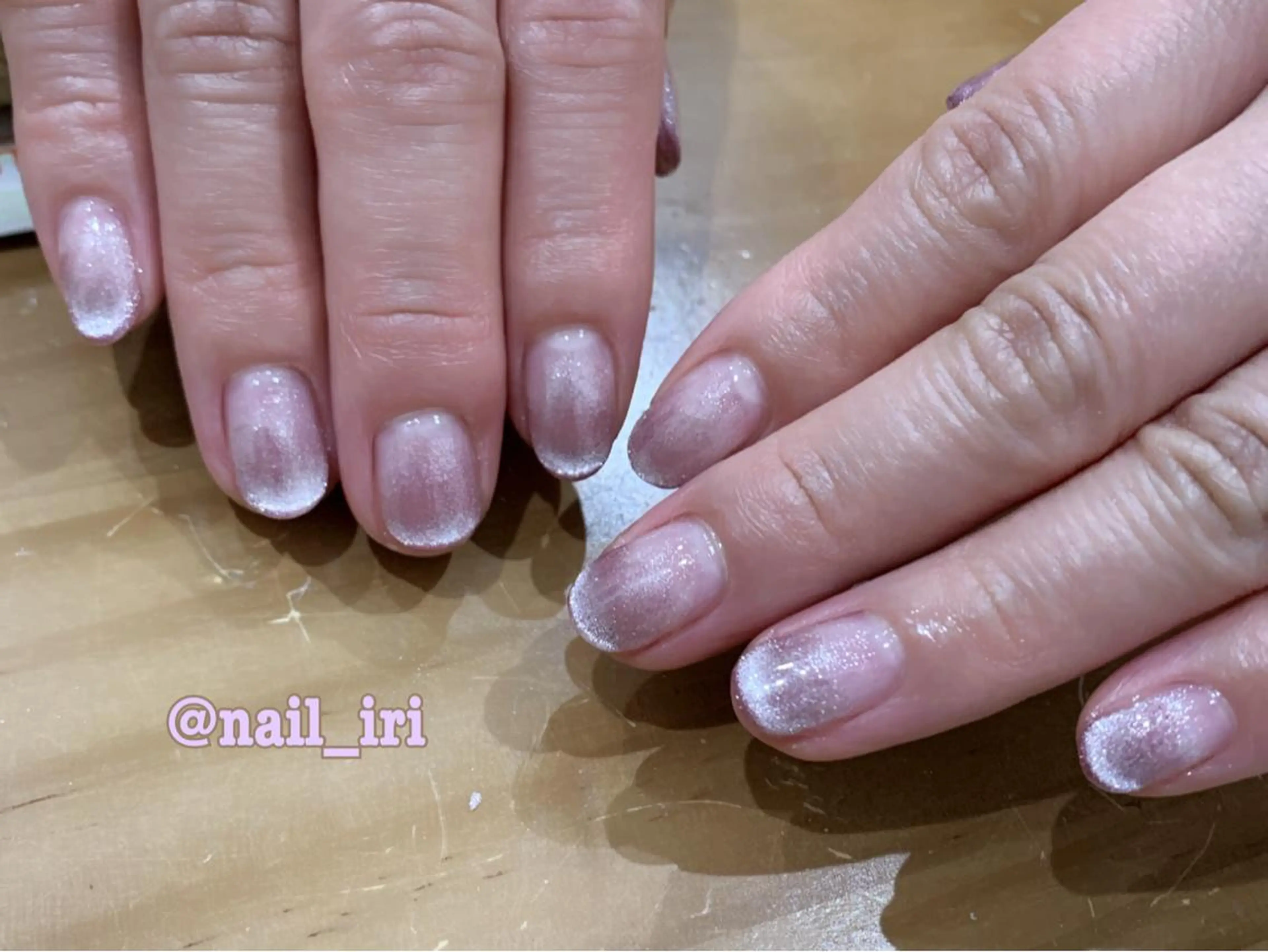 ネイル ジェルネイル グラデーション マグネットネイル ハンドネイル 中川 愛理のネイルデザイン