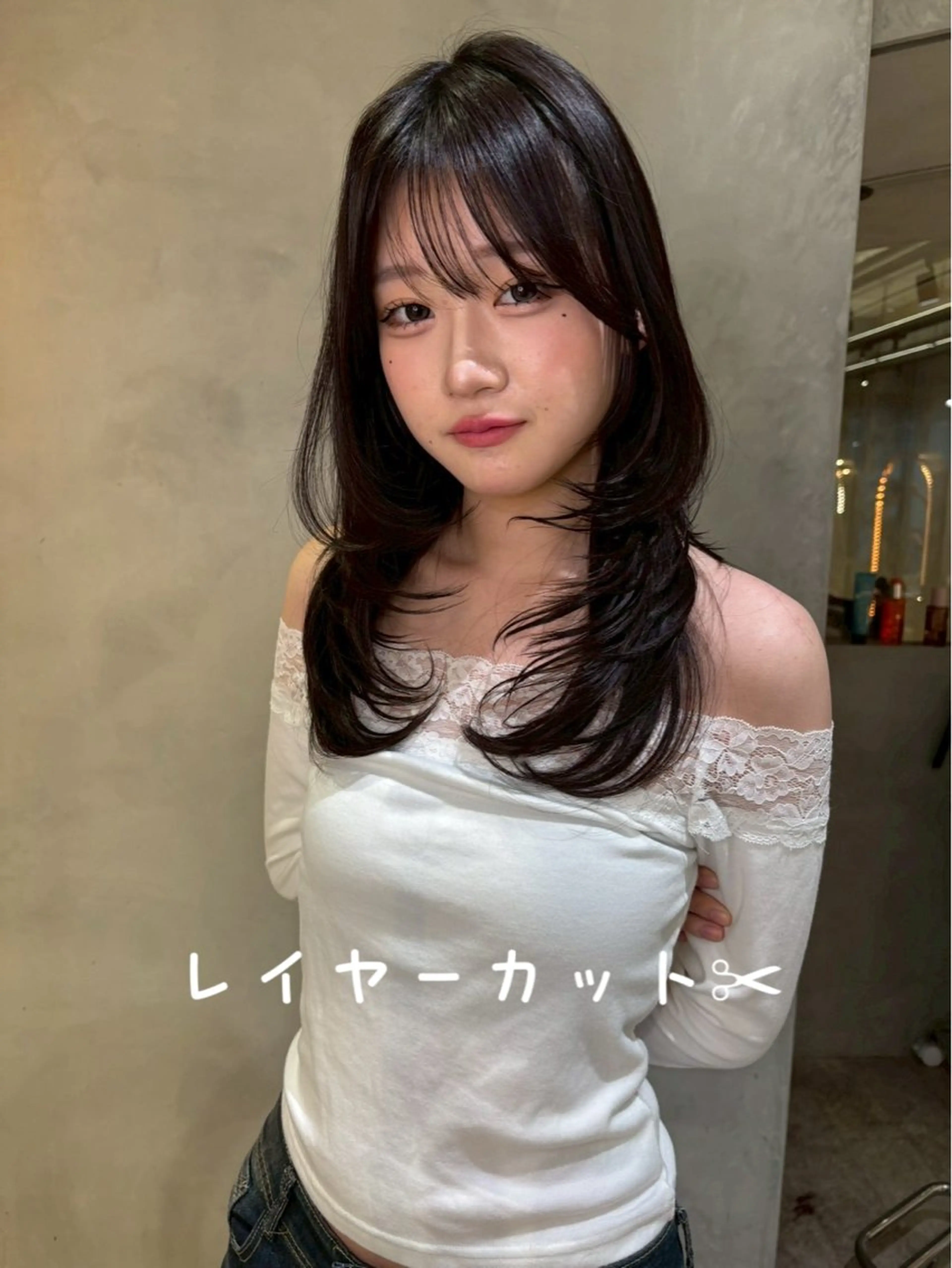 🉐韓国風レイヤーカット+シャンプートリートメントの写真