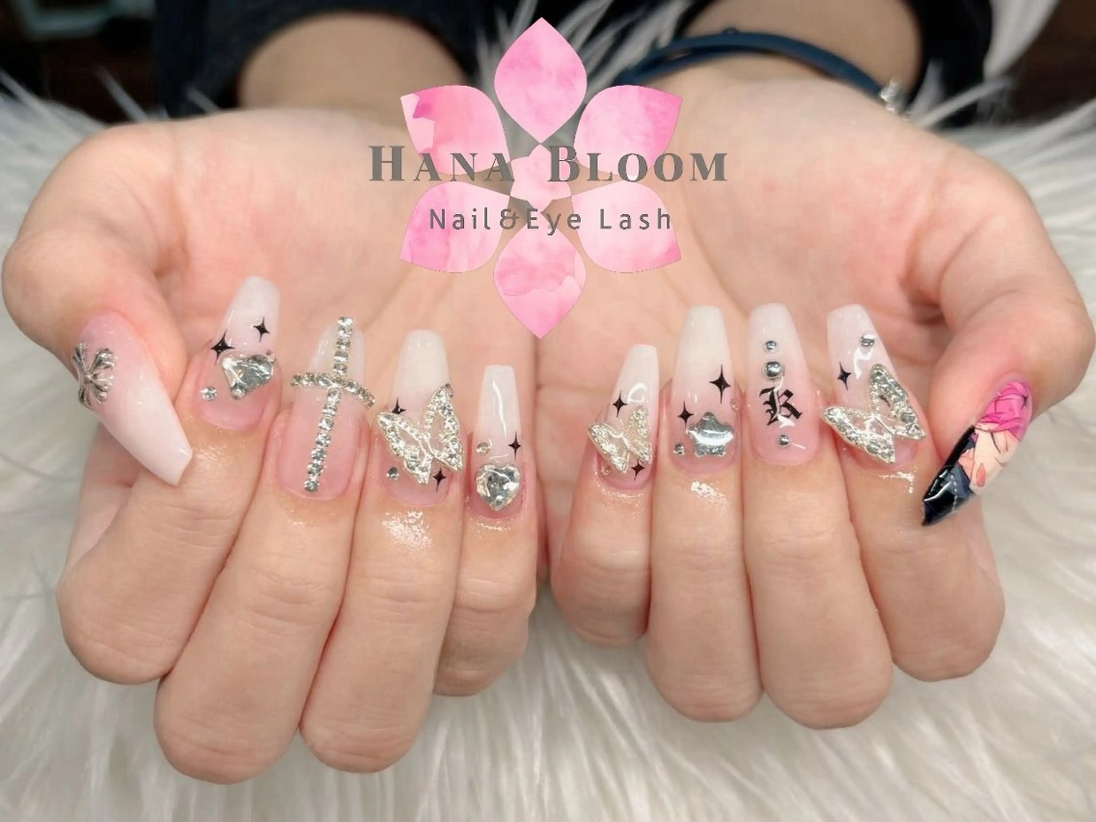 ネイル フレンチネイル ジェルネイル グラデーション ラメ(グリッター) マグネットネイル ハンドネイル ハンドケア Hana Bloom Nail Salonのネイルデザイン