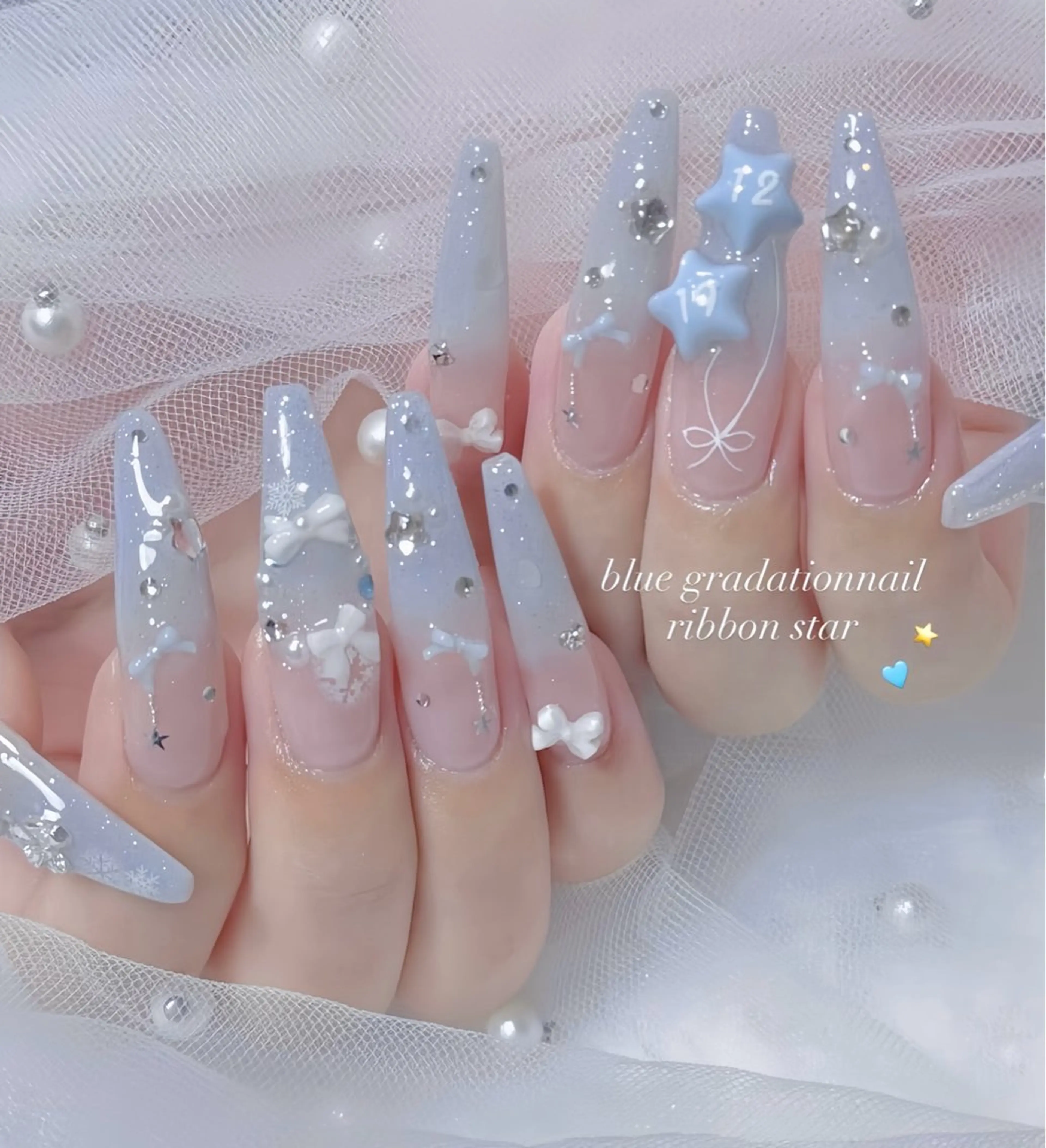 ネイル オーロラネイル チークネイル 桜ネイル クリアネイル ドット ハンドネイル Rin Nail Shinokuboのネイルデザイン