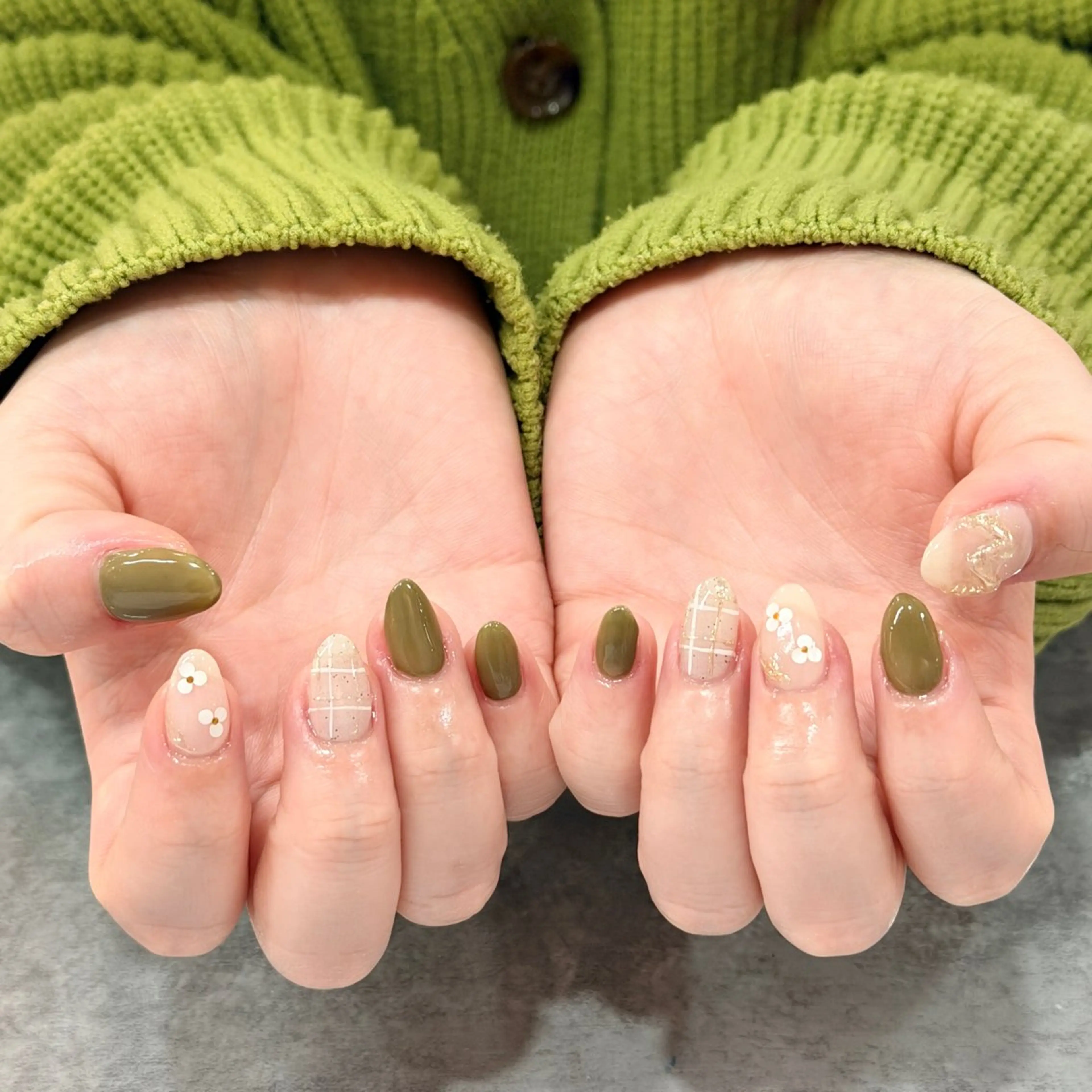 ネイル tiffin Harukaのネイルデザイン