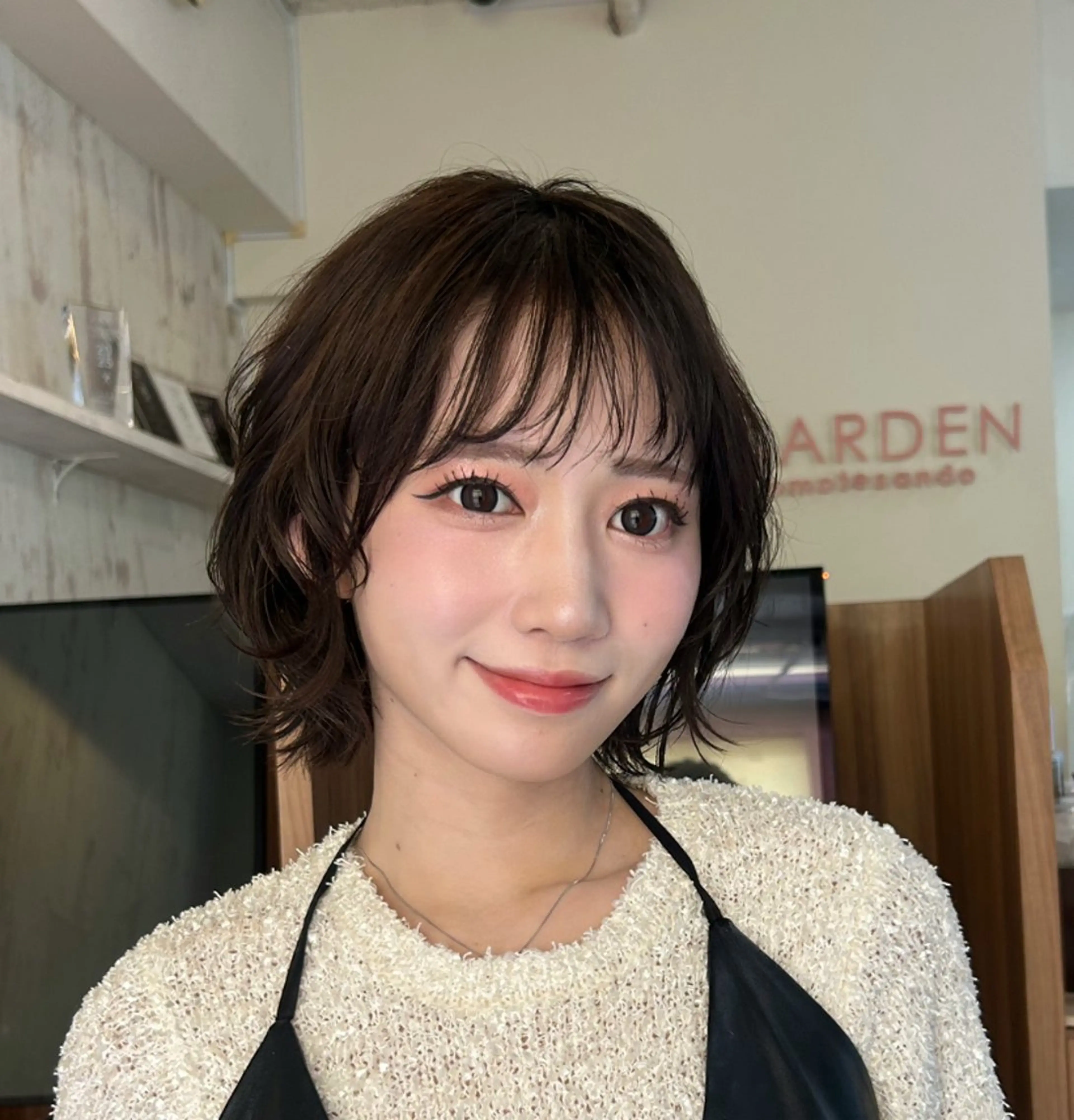 ショート カラー パーマ カット パーマ トリートメント レイヤー/ボブ/透明 感カラー/佐藤奈由のヘアスタイル