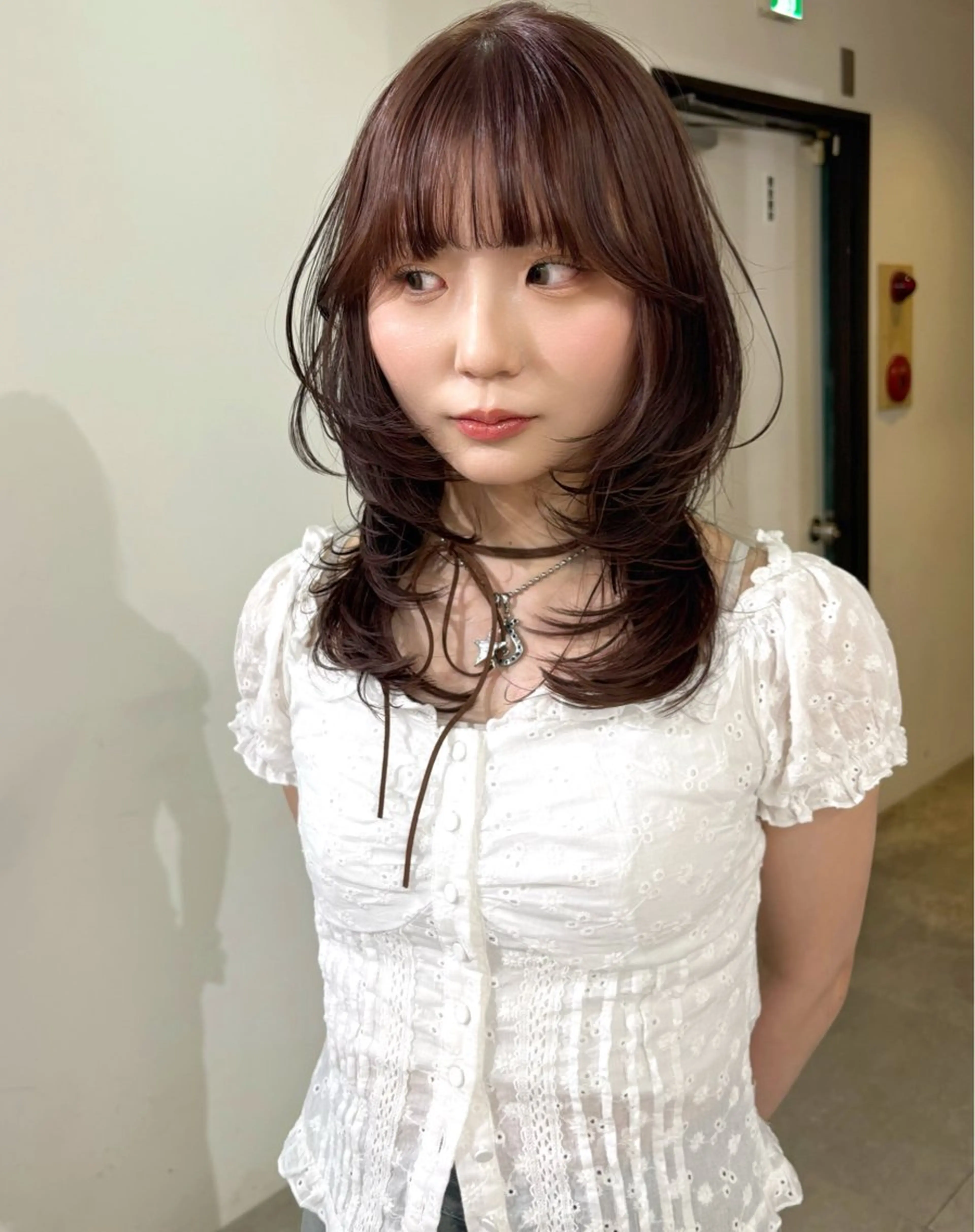 セミロング カラー ブリーチ ブリーチなしカラー mizuki/ピンク ベージュ.レイヤーのヘアスタイル