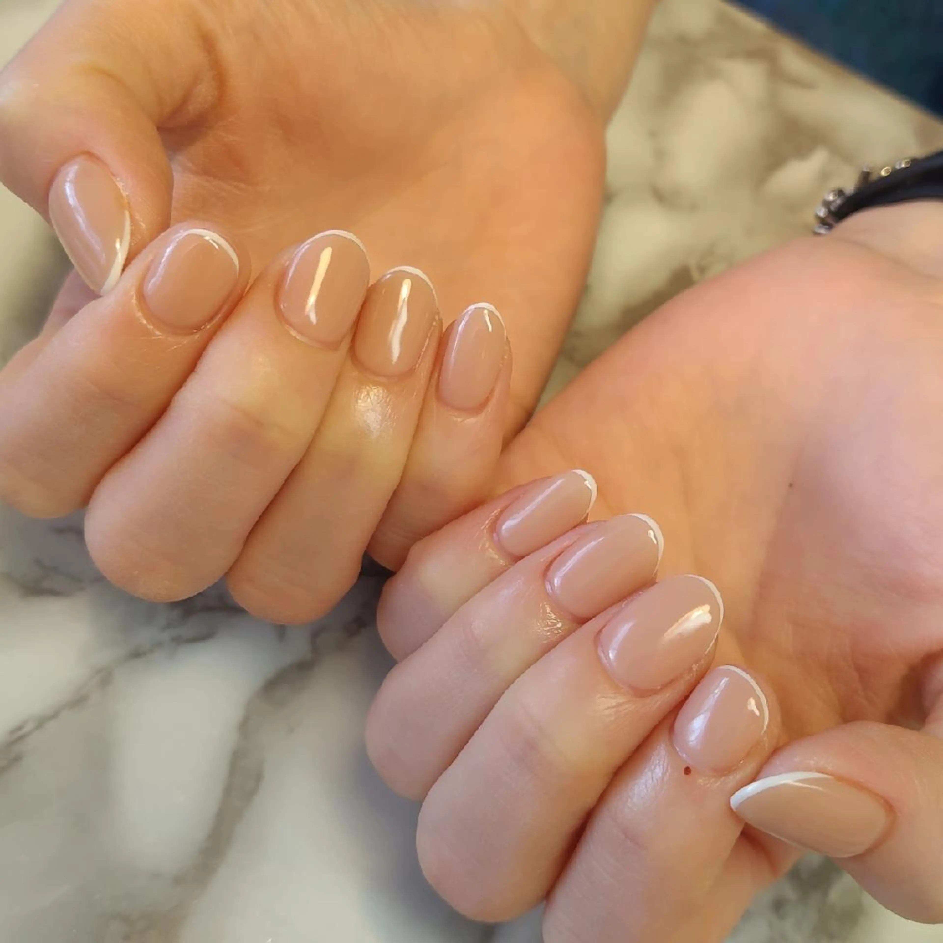 ネイル フレンチネイル ジェヌインネイル 河内のネイルデザイン