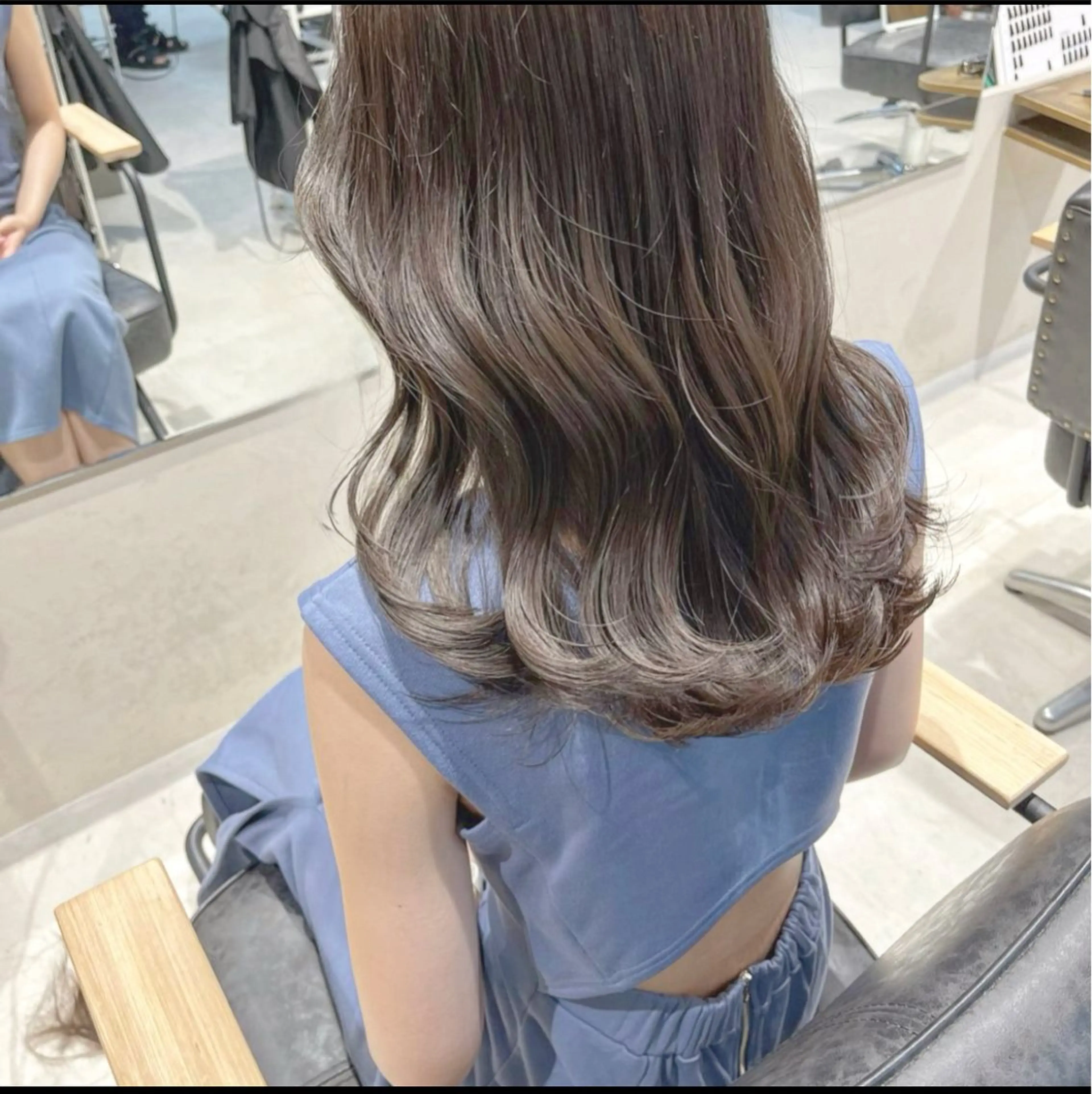 セミロング カラー ヘアアレンジ 似合わせ＋韓国カット ニシヤマ　マイのヘアスタイル