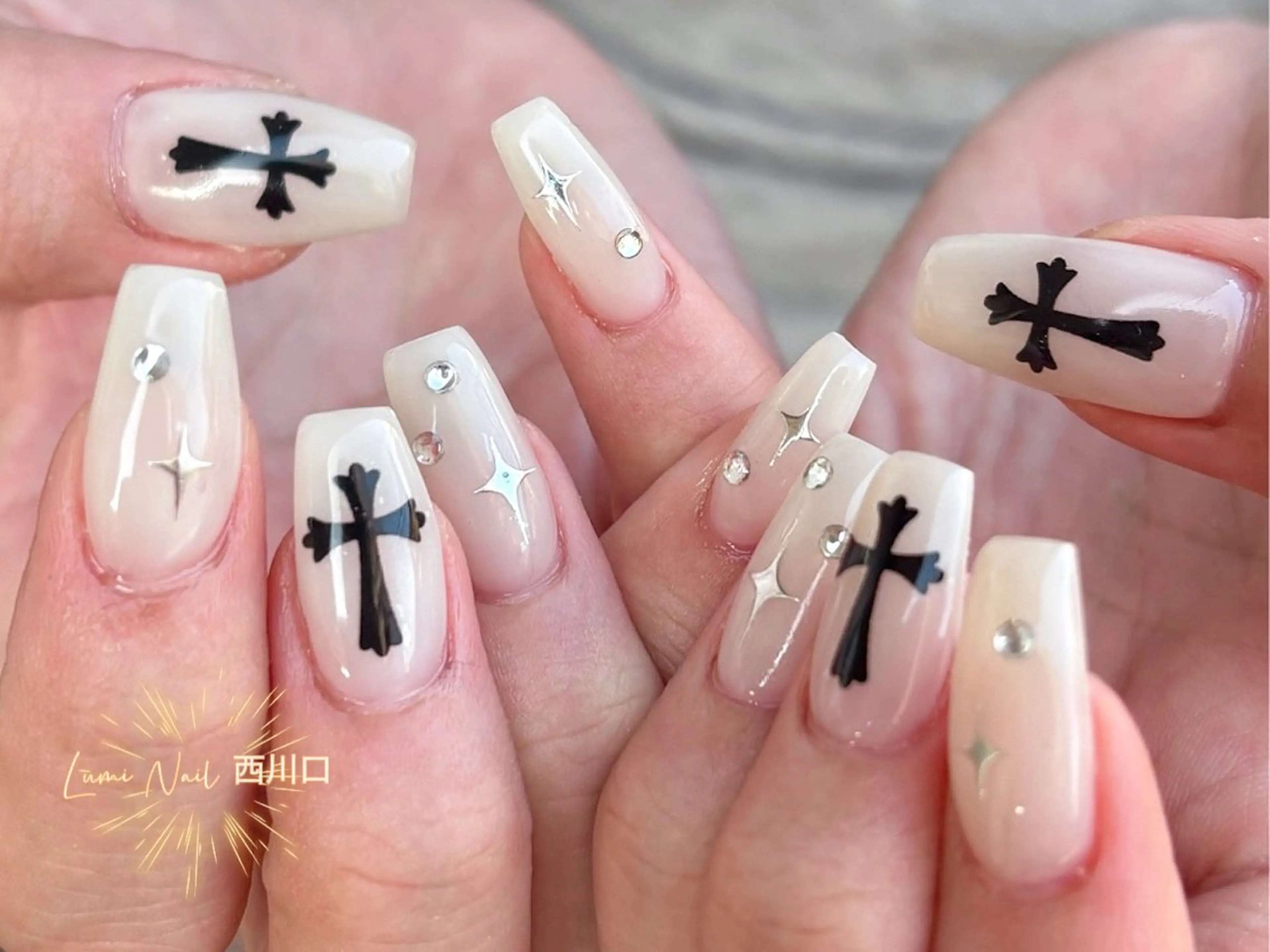 ネイル フットネイル ジェルネイル キラキラネイル オフィスネイル ピンク Lumi Nail Salonのネイルデザイン