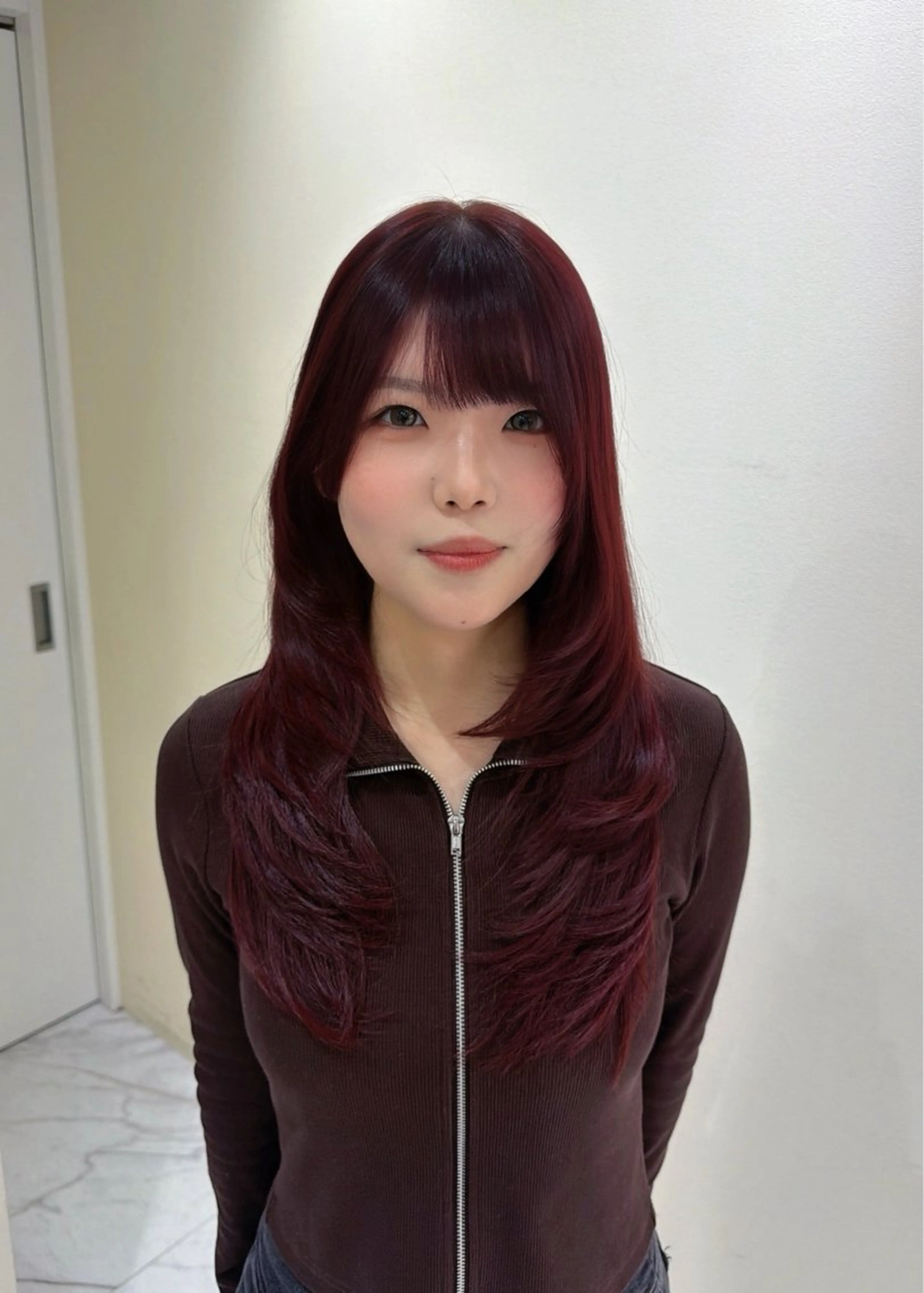 ロング ケアカラー くびれヘア 髪質改善 ヨシンモリ 韓国風ヘア aku💞韓国風🩷 ピンクカラー🎀🩷のヘアスタイル