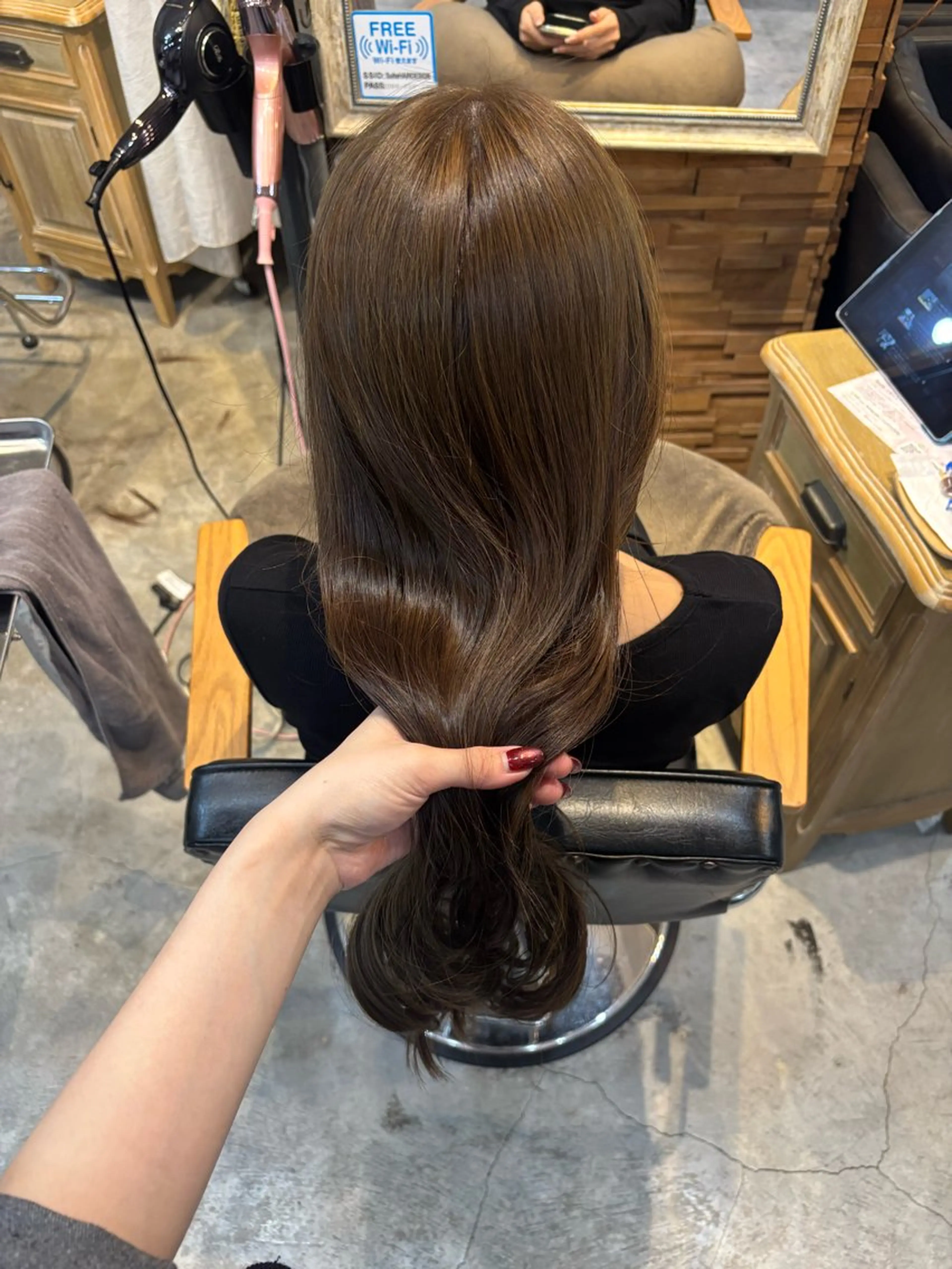 ロング カラー ベージュカラー 透明感カラー オリーブベージュ カット ヘアカラー ボブ/可愛いスタイル ⠀ゆらのヘアスタイル