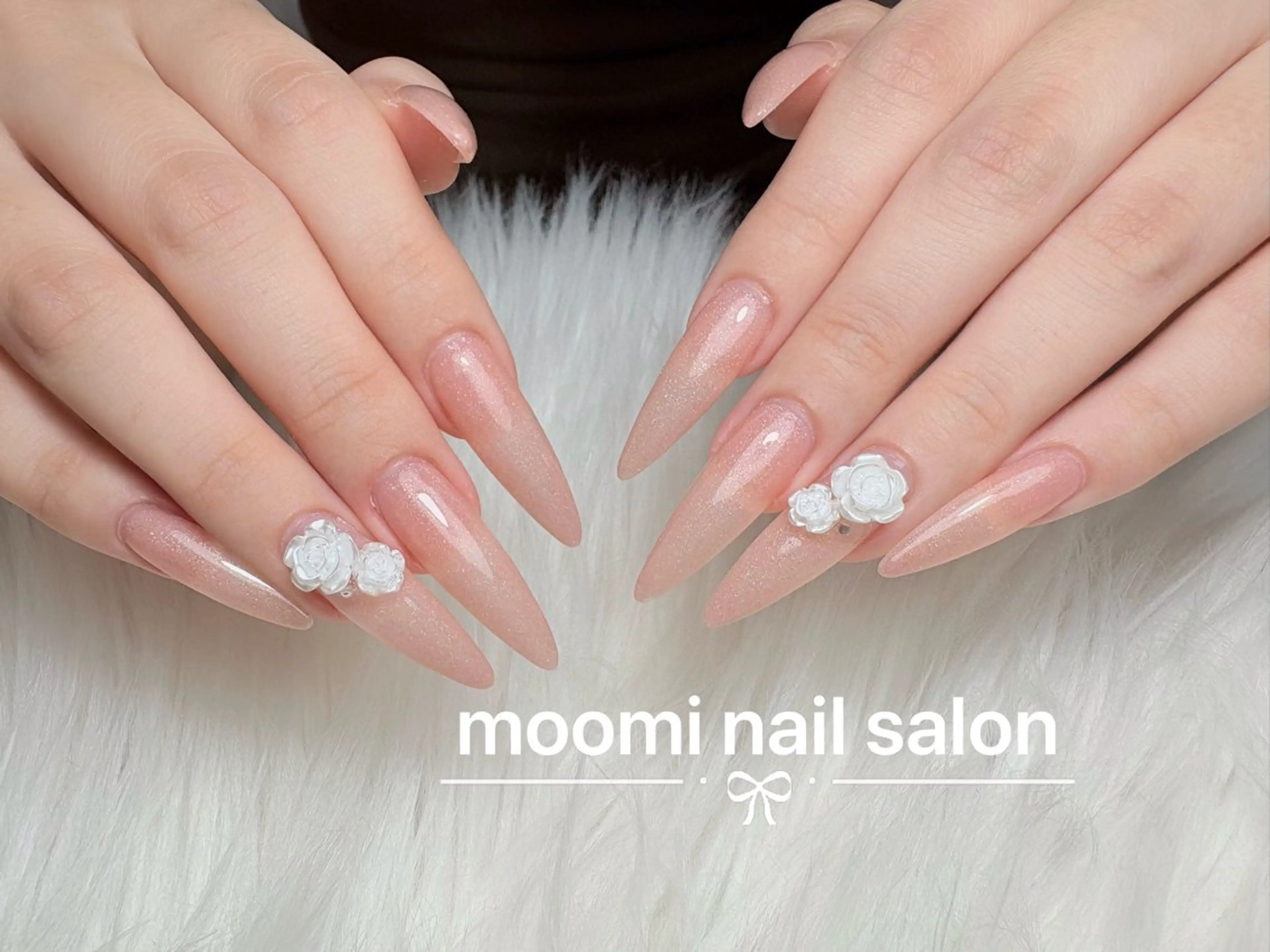 ネイル チークネイル フレンチネイル ジェルネイル グラデーション ハート ハンドネイル moomi nail スカルプ専門のネイルデザイン