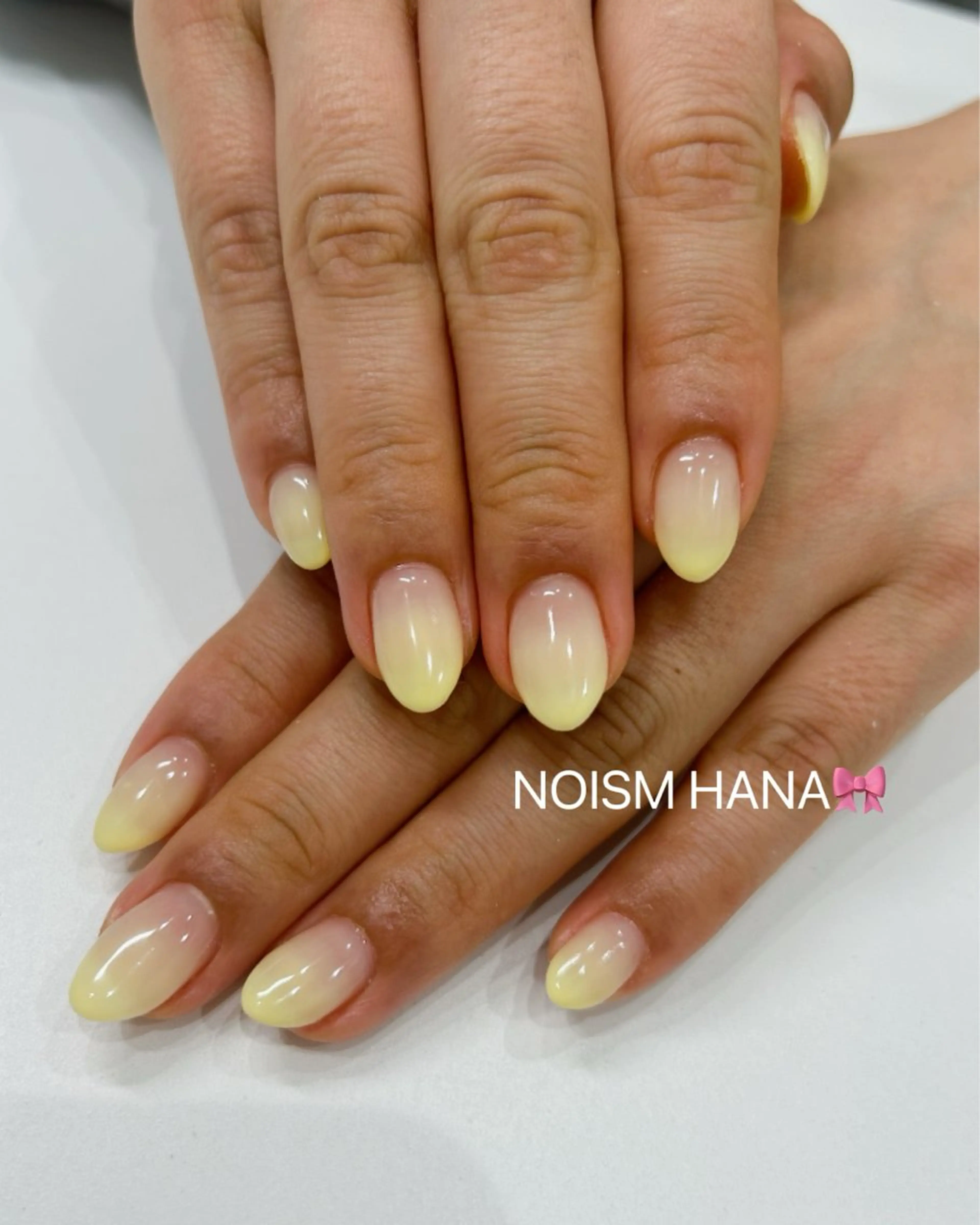 ネイル グラデーション キラキラネイル 韓国ネイル マグネットネイル ニュアンスネイル ハンドネイル 🎀大人nail /NOISMはな🎀のネイルデザイン