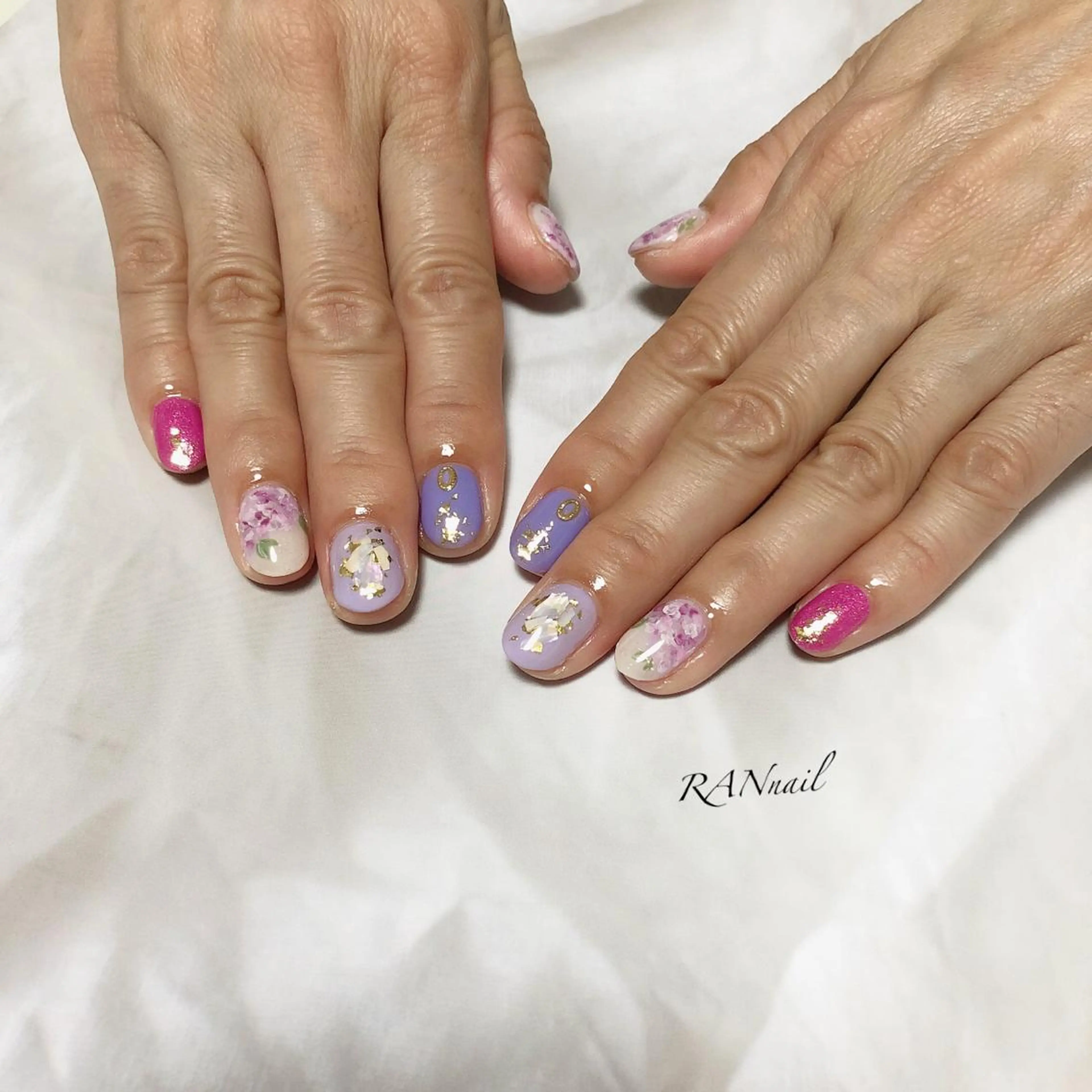 ネイル フットネイル キラキラネイル オフィスネイル パープル 春ネイル ハンドネイル フットネイル RAN nailのネイルデザイン