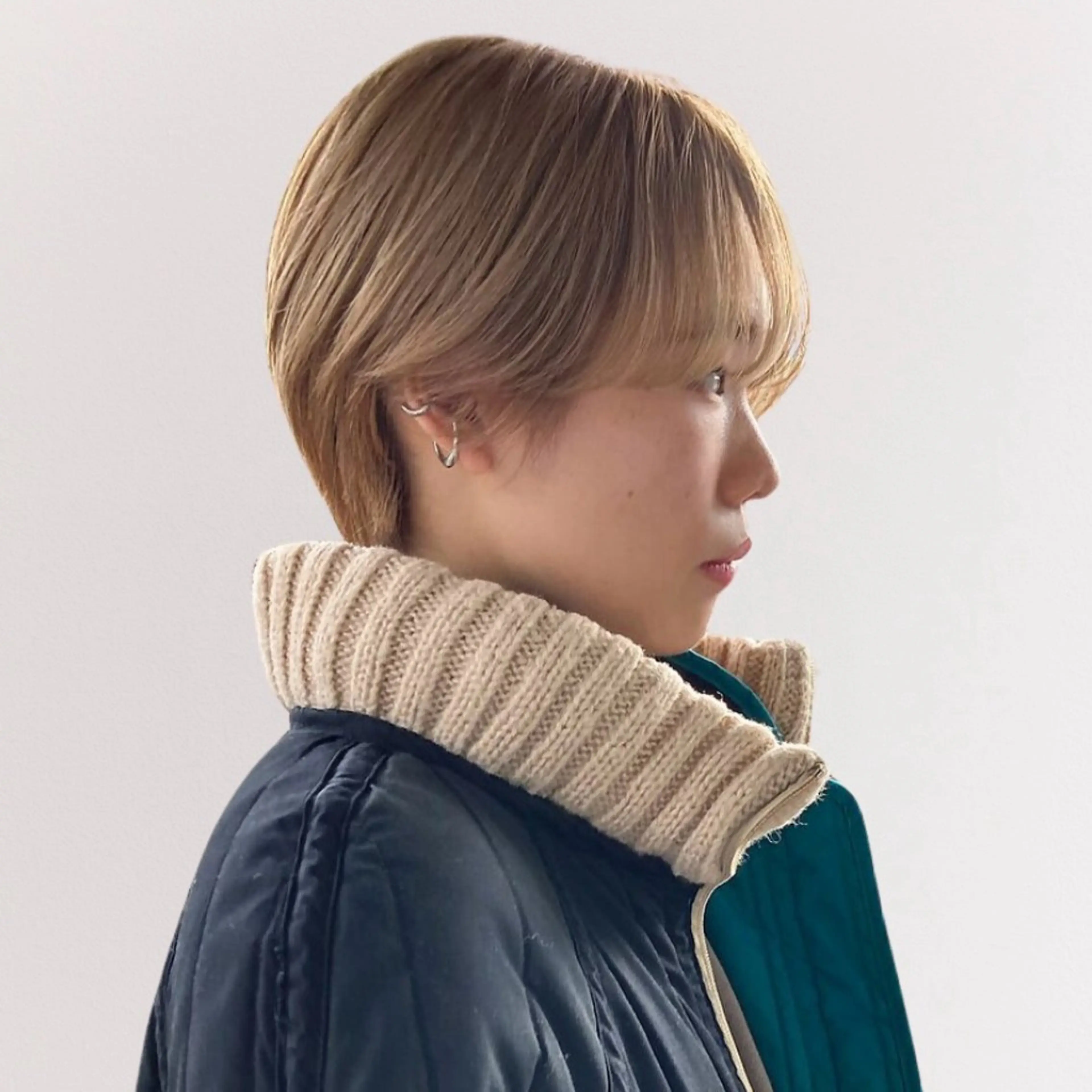 ショート カラー ナチュラルに目を惹く デザイン/KOHNOのヘアスタイル