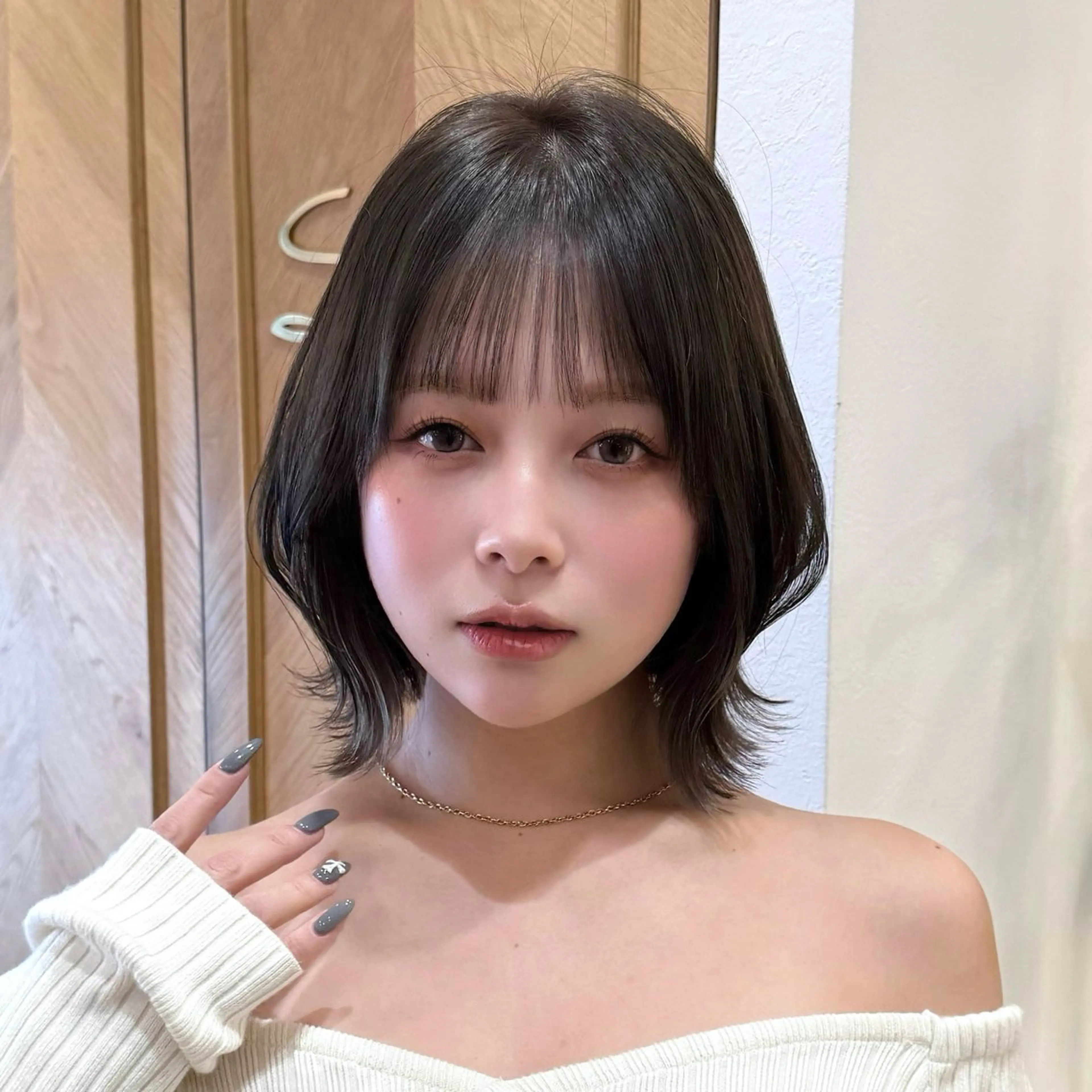 ミディアム カラー ボブレイヤー 透明感カラー グレージュ ボブ 韓国風ヘア 韓国ボブ/髪質改善 /新宿/Rumiのヘアスタイル