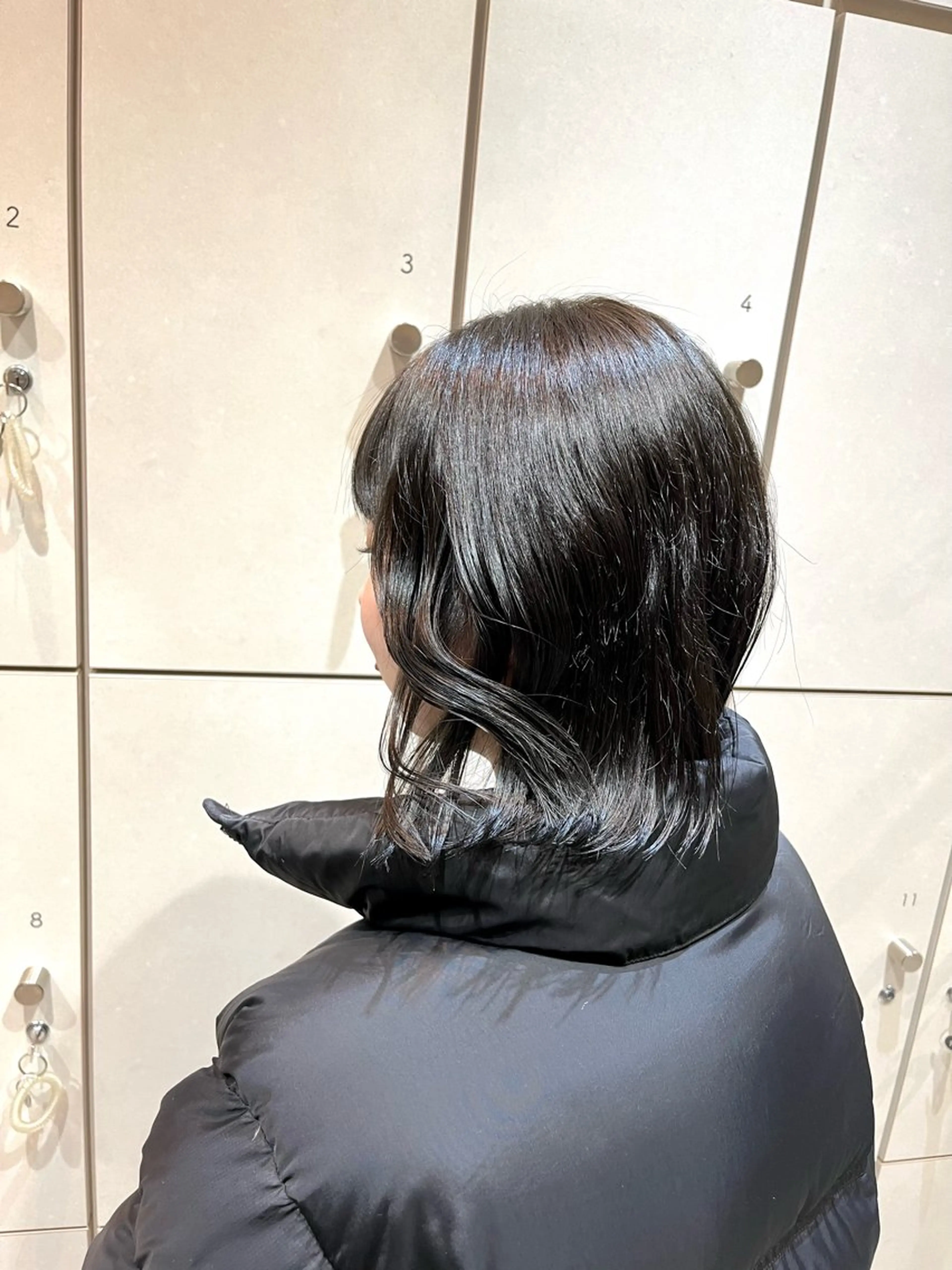 ミディアム カラー 切りっぱなしボブ ブリーチ グレージュ インナーカラー ボブ ボブ/ショート/金田 夏葵のヘアスタイル