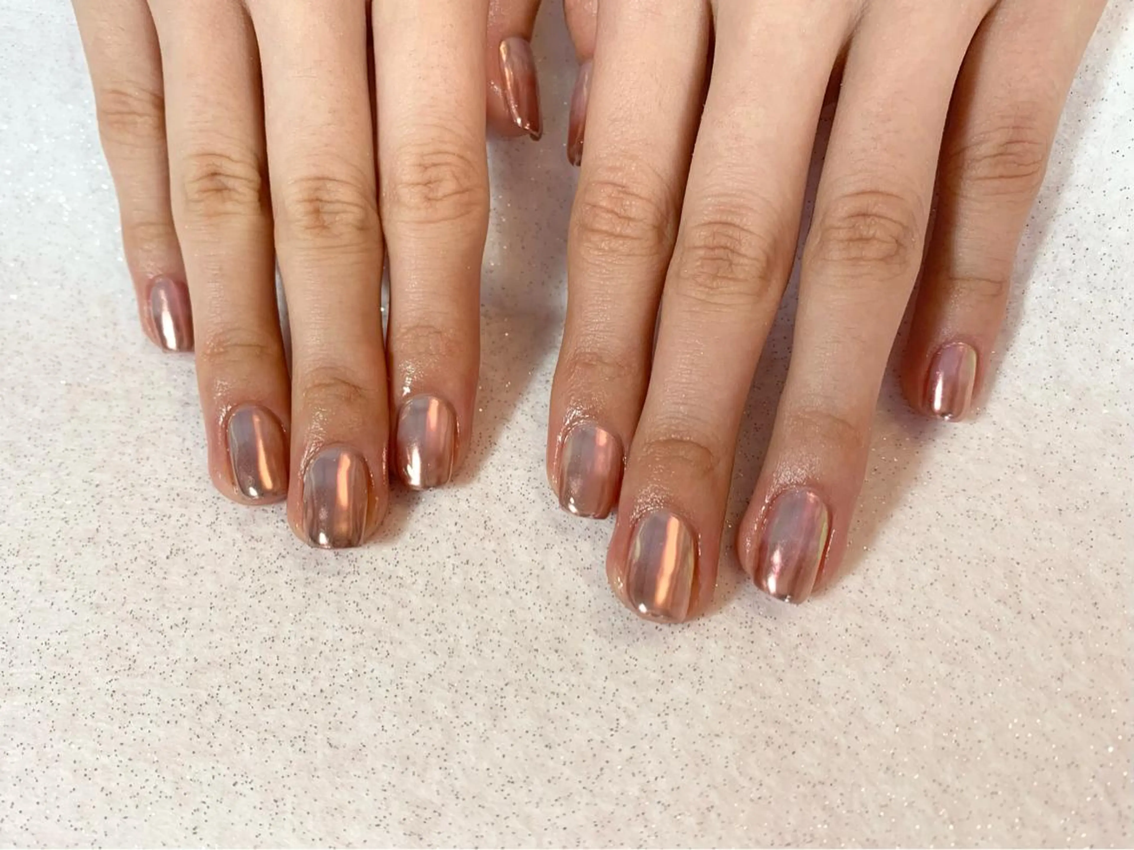 ネイル オーロラネイル ミラーネイル ハンドネイル 手塚 里奈のネイルデザイン