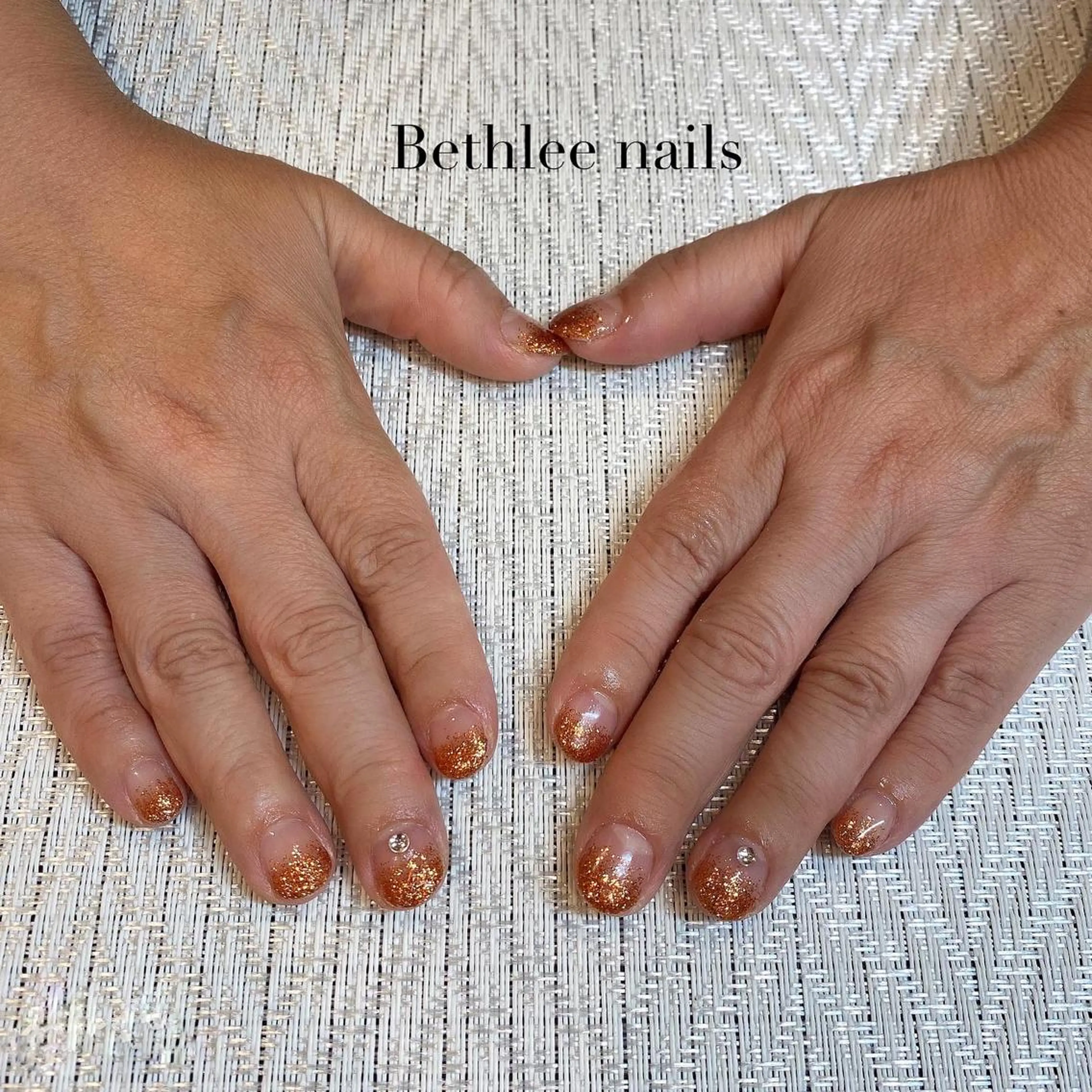 ネイル オレンジ ハンドネイル Bethlee nailsのネイルデザイン