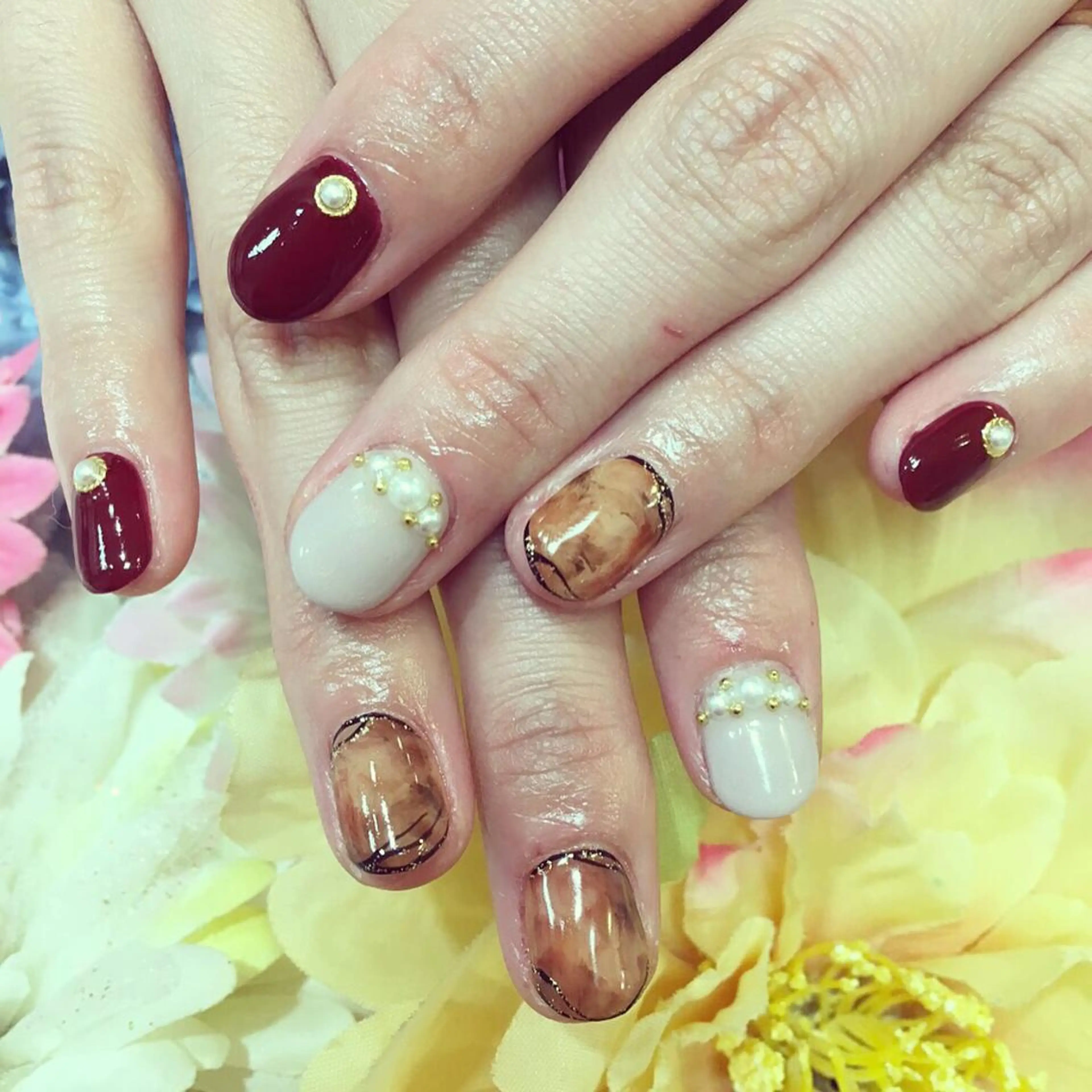ネイル べっ甲ネイル ボルドー nailartist lisaのネイルデザイン