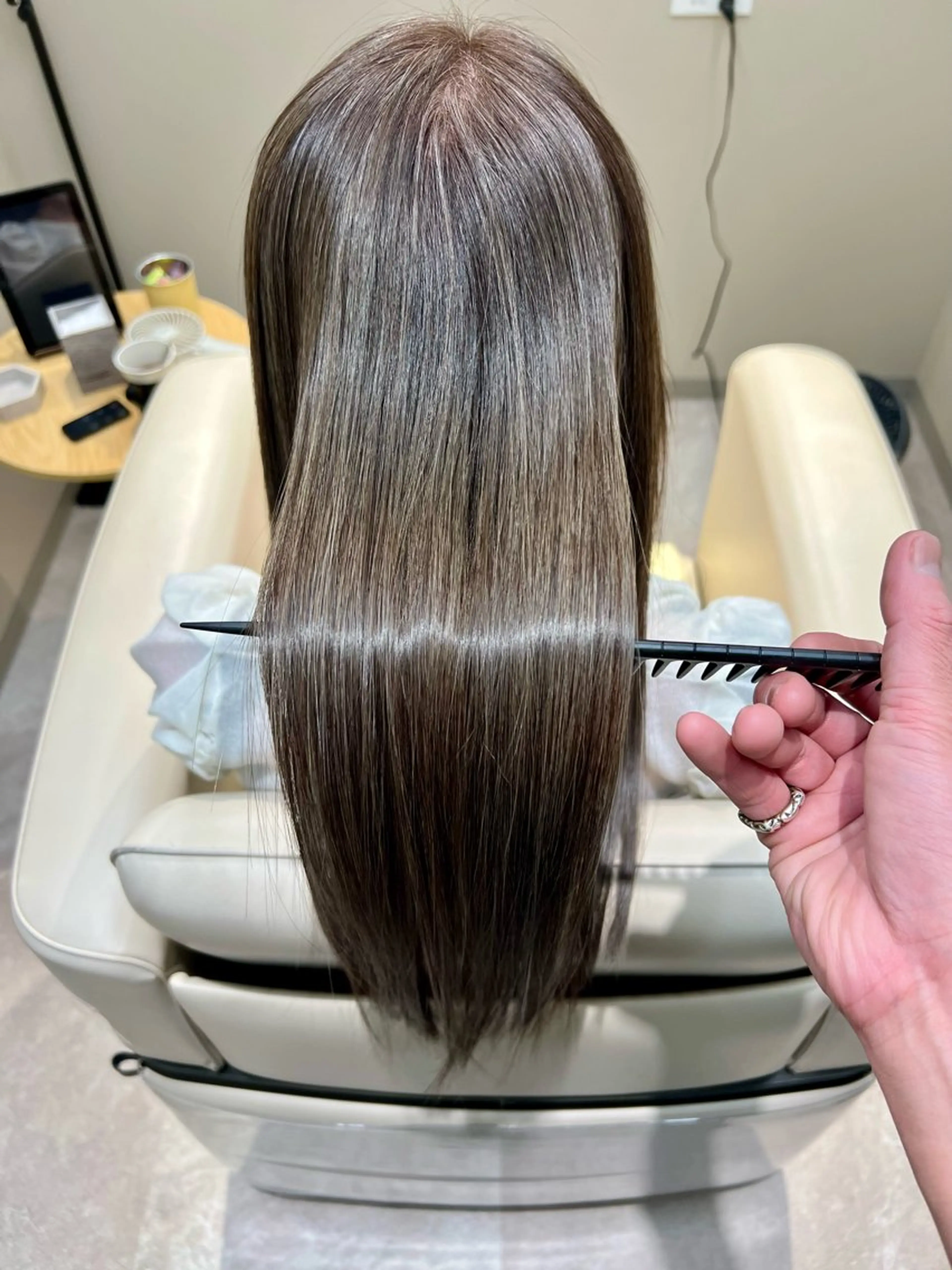 【✨神戸三宮・新規さん特別価格40%割引✨】16000円➡️9600円　　似合わせカット&美髪カラー&美髪トリートメントの写真