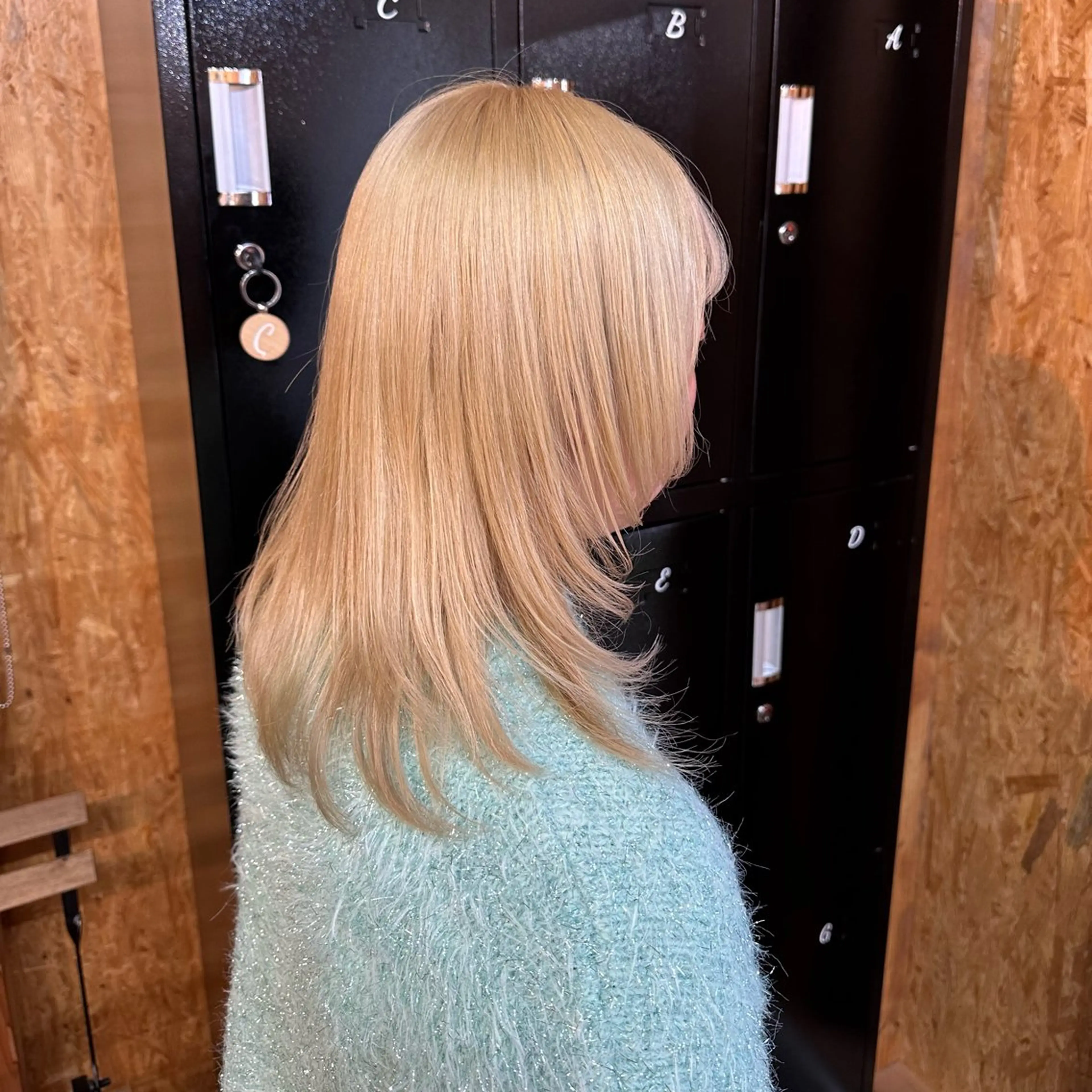 セミロング カット ヘアカラー ブリーチ屋さん/ブリ ーチ矯正🫧あずみのヘアスタイル