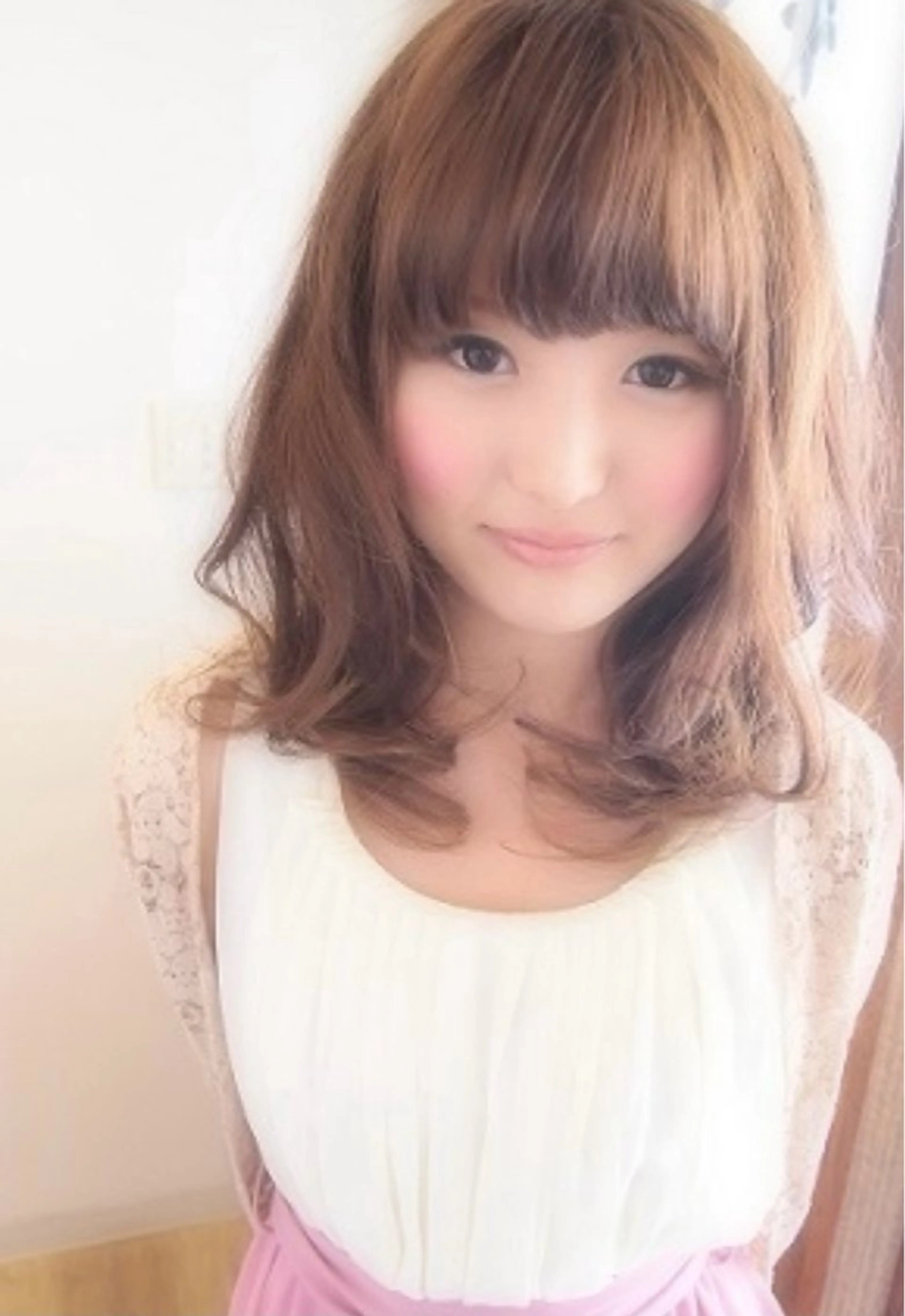 ミディアム カラー イルミナカラー カット ヘアカラー grand juteのヘアスタイル