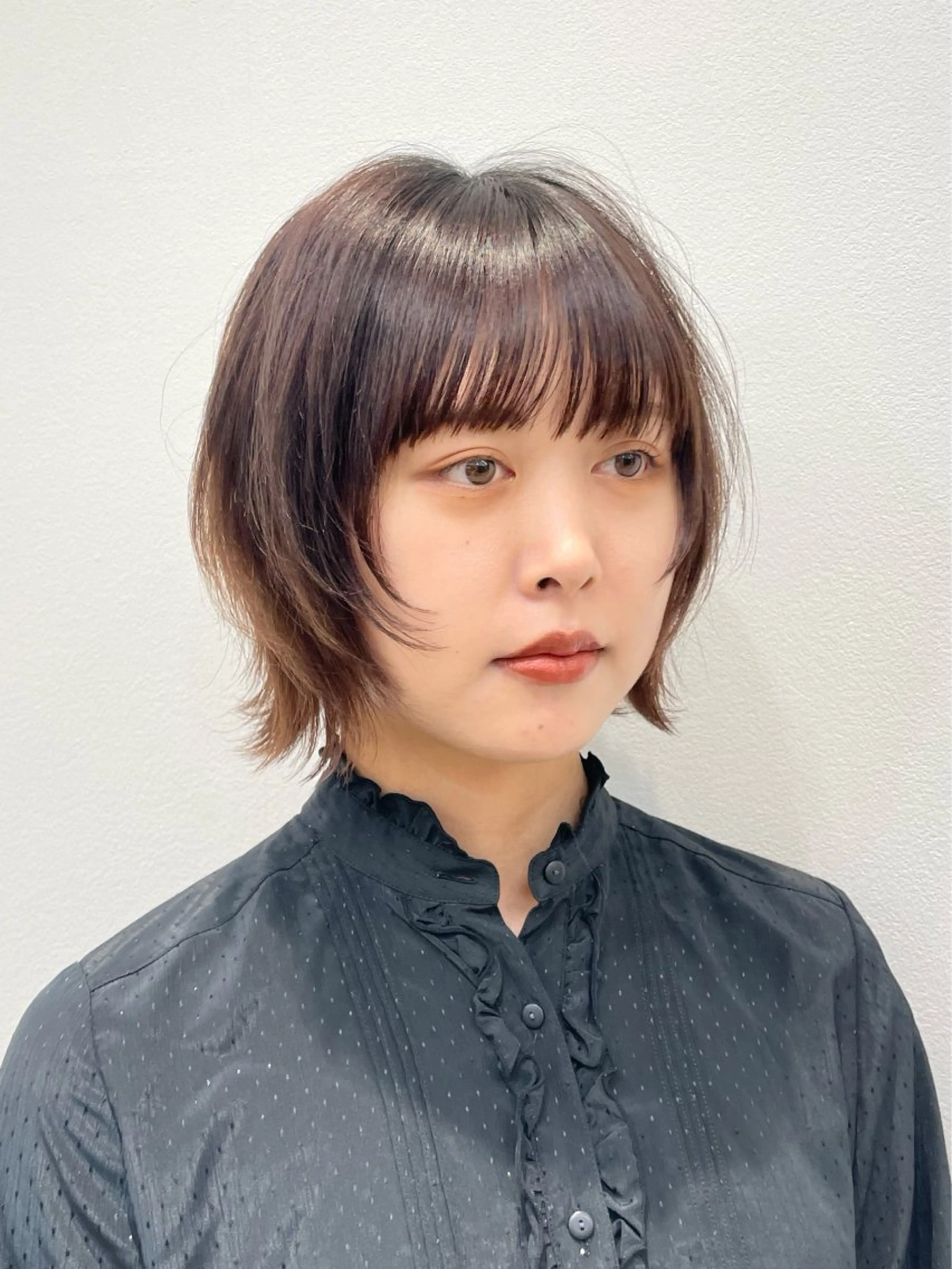 ショート ボブ 顔まわりレイヤー 顔周りカット レイヤーカット 外ハネヘア 🐣Say.ree ひらいで ななみ🐣のヘアスタイル