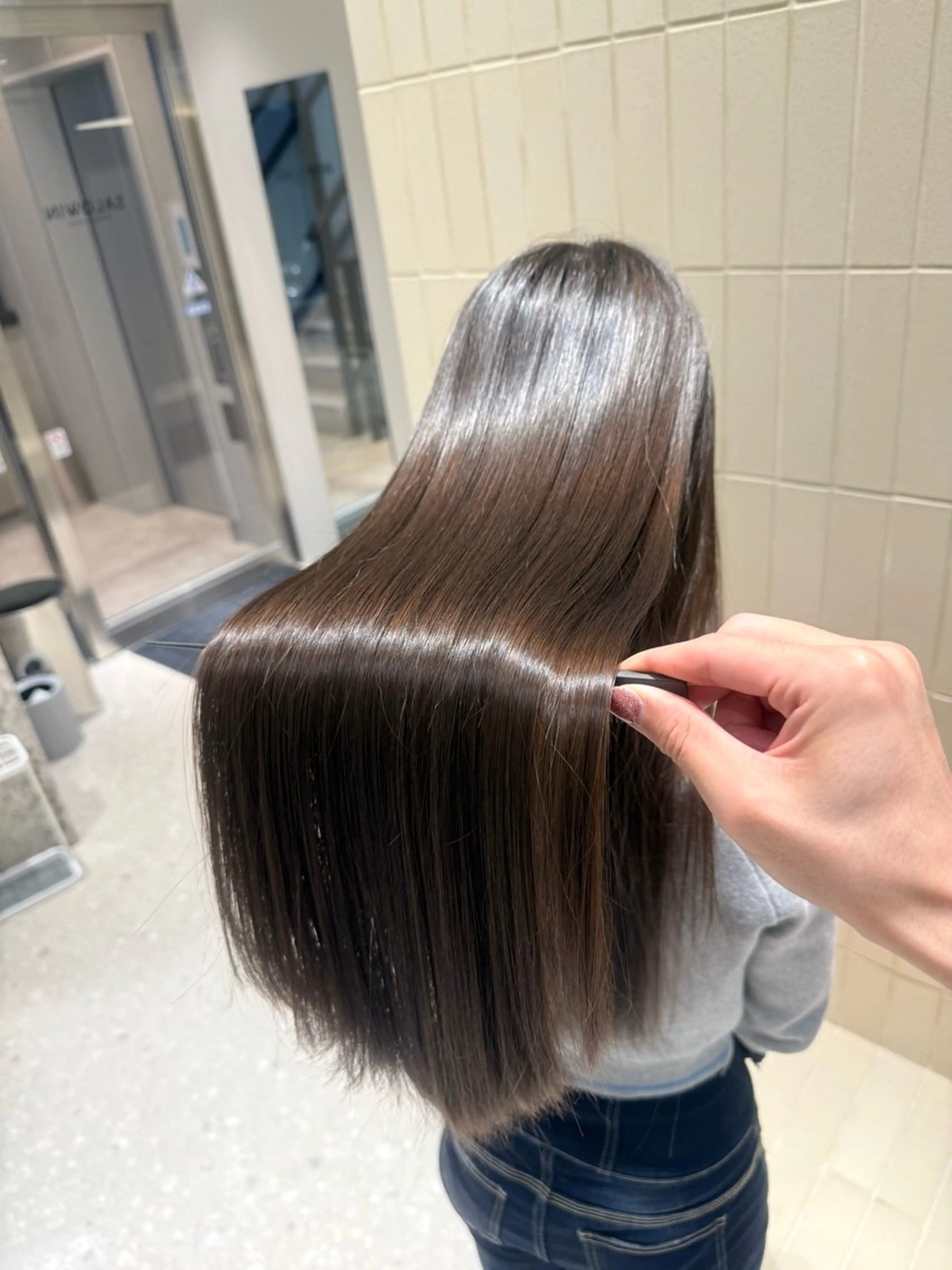 ロング カラー パーマ ヘアアレンジ 縮毛矯正 ストレートパーマ ヘアカラー 縮毛矯正 トリートメント 縮毛矯正/髪質改善/ ブリーチ毛/木元渓太のヘアスタイル