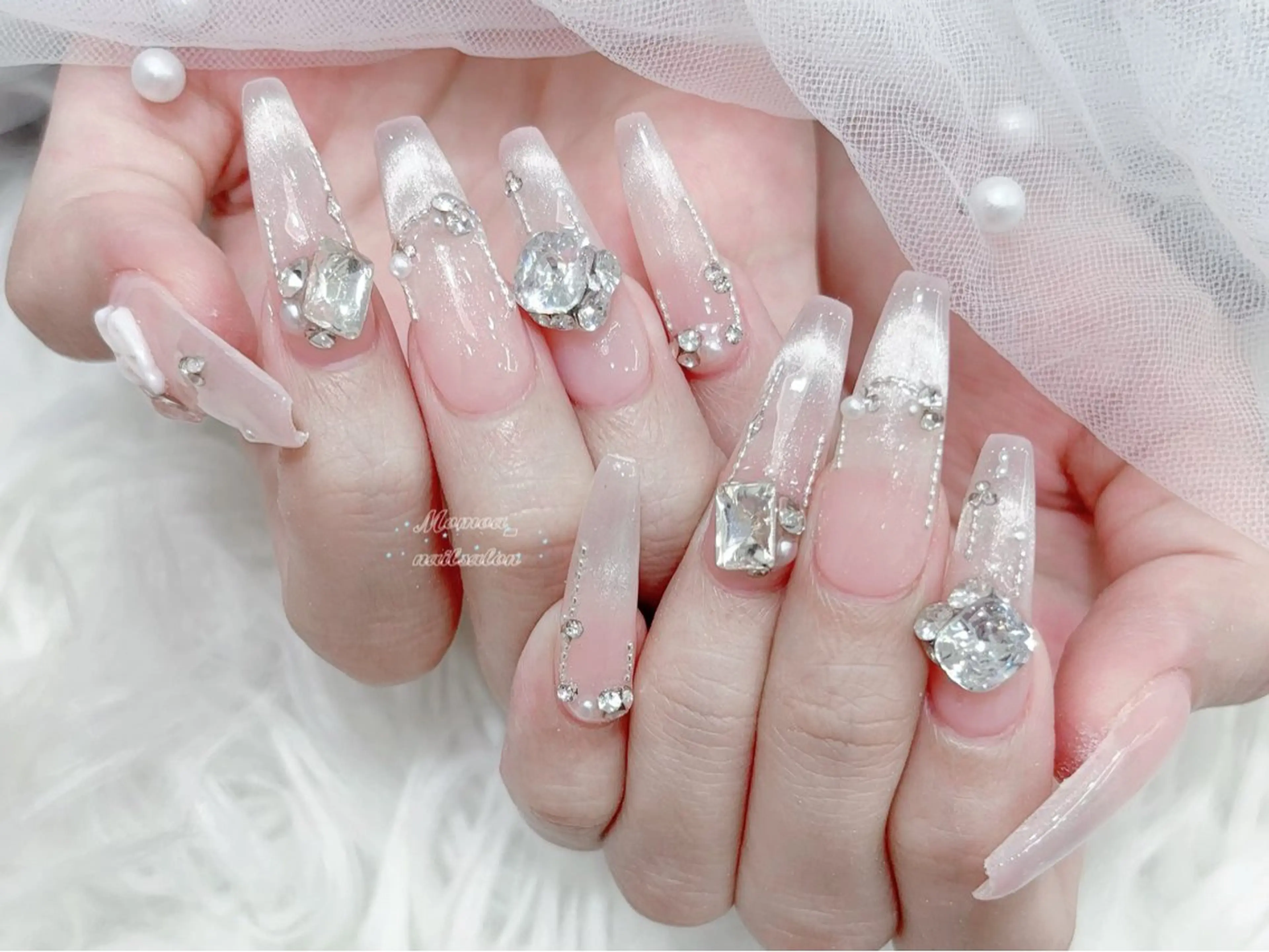 ネイル 成人式 マグネットネイル 大理石ネイル(マーブル) リボン 夏ネイル ハンドネイル MoMoA Nail ネイル長さ出し専門店のネイルデザイン