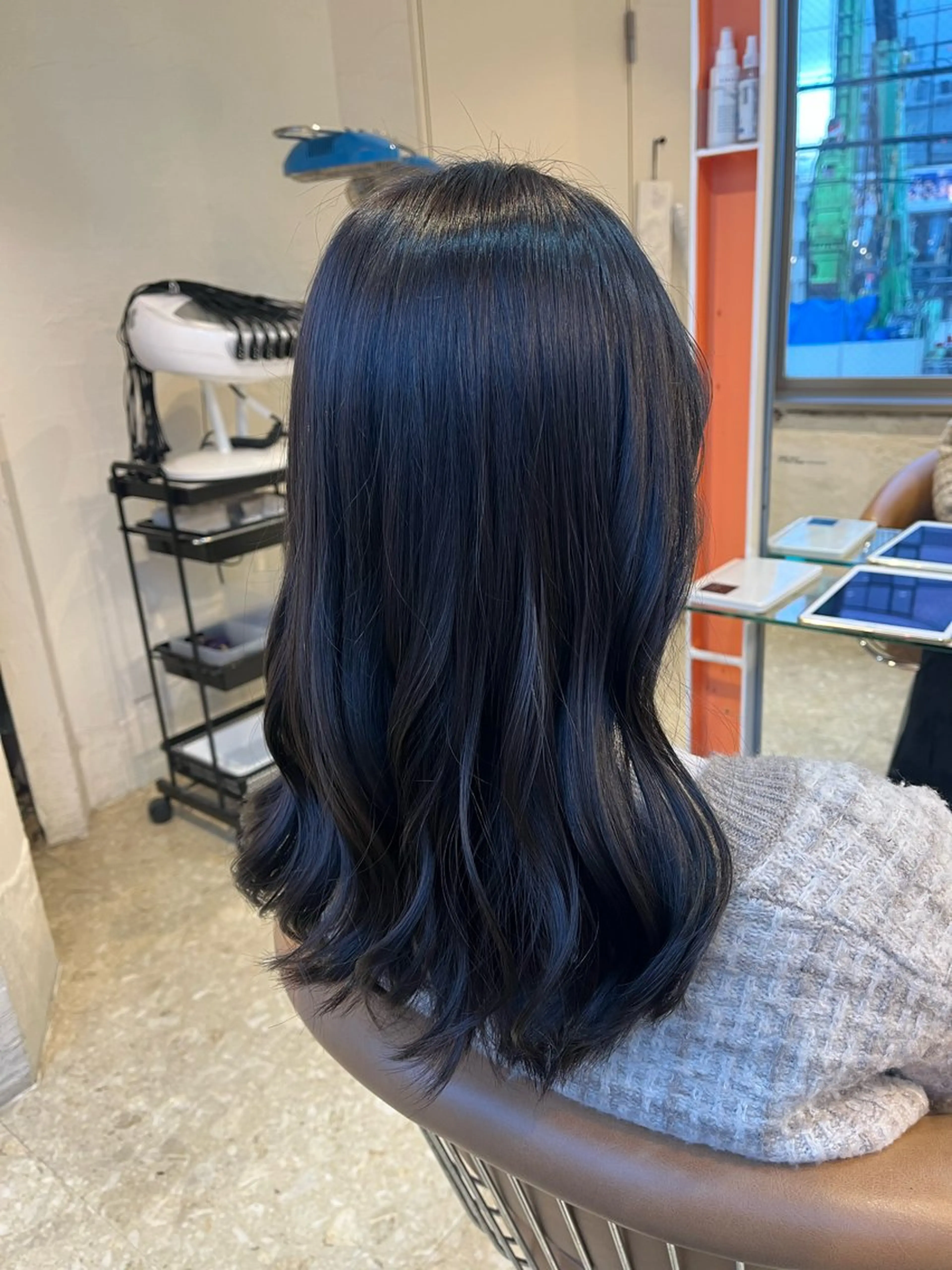 セミロング カラー カット ヘアカラー うしだ かおるのヘアスタイル