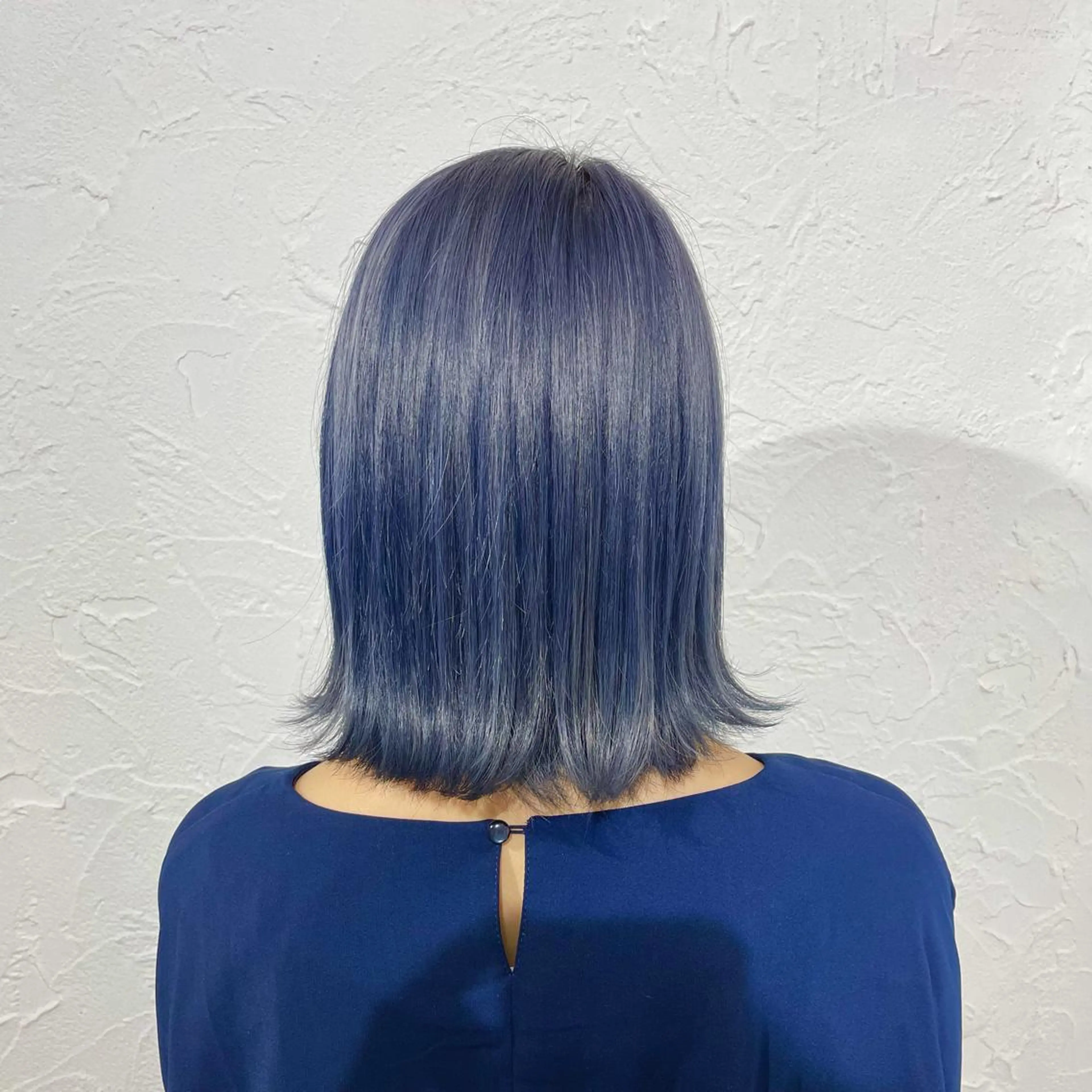 ミディアム カラー ショートボブ アッシュ アッシュグレー 黒髪 ブリーチ カット ヘアカラー 新宿御苑前/新宿 Ryuseiのヘアスタイル