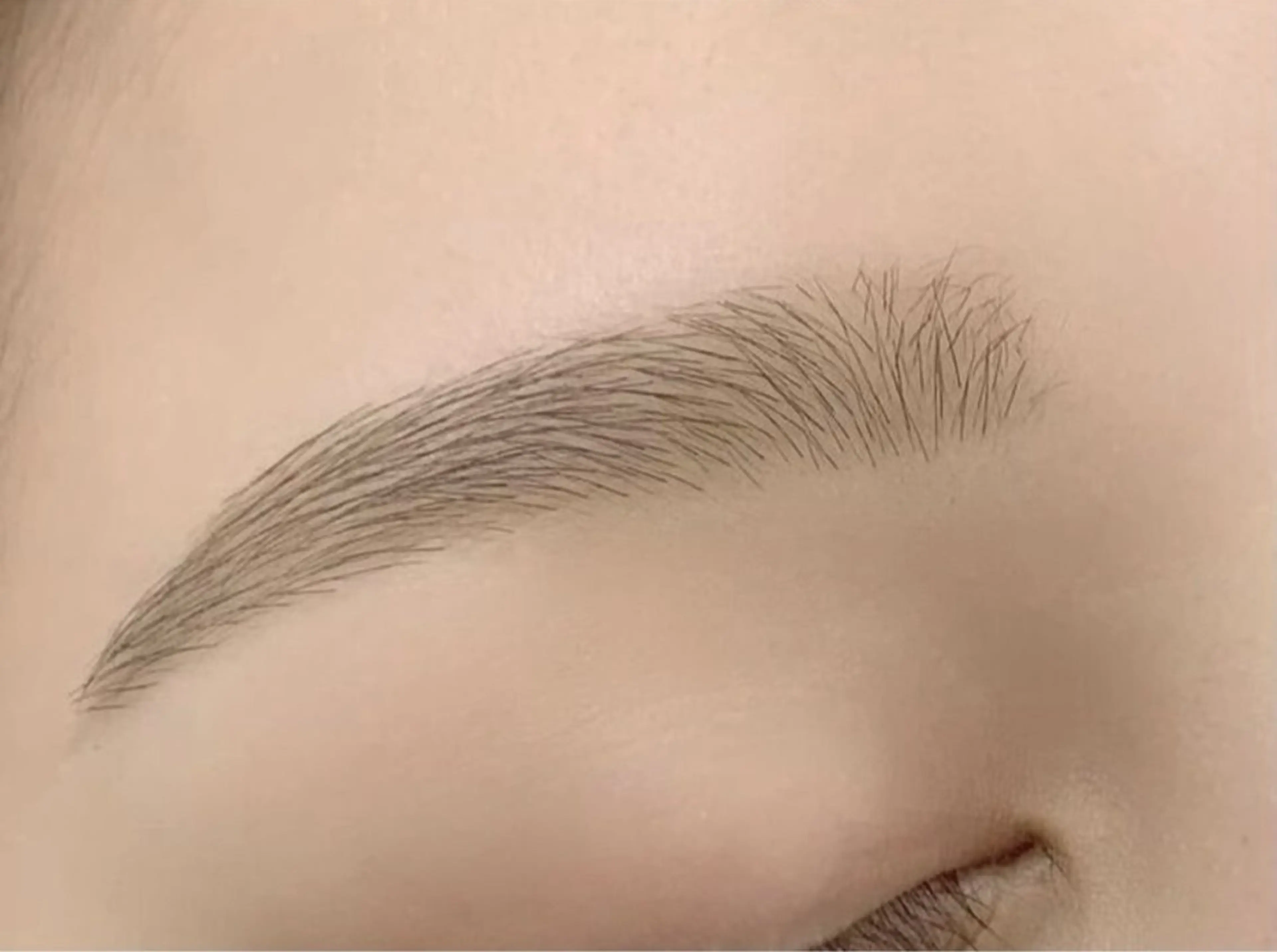 アイブロウ SourCil コレド日本橋のマツエク・マツパデザイン