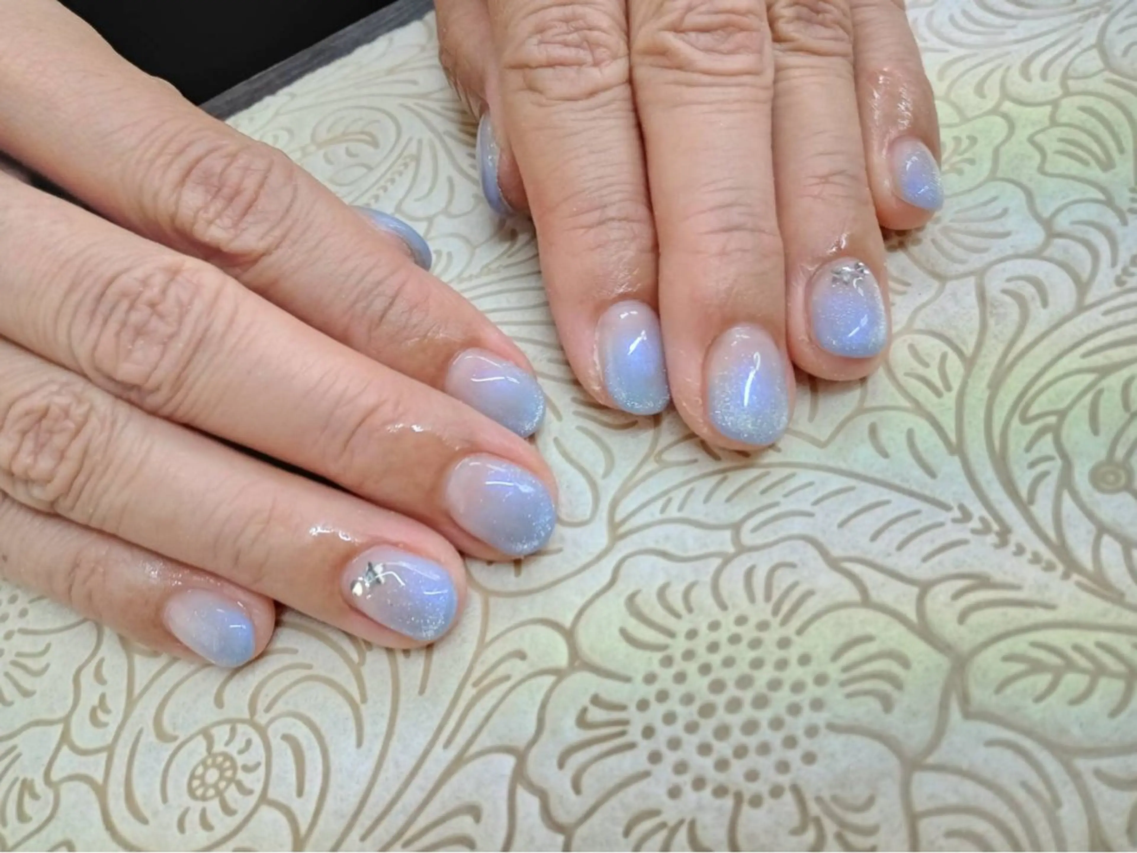 ネイル フラワーネイル precious nail roomのネイルデザイン