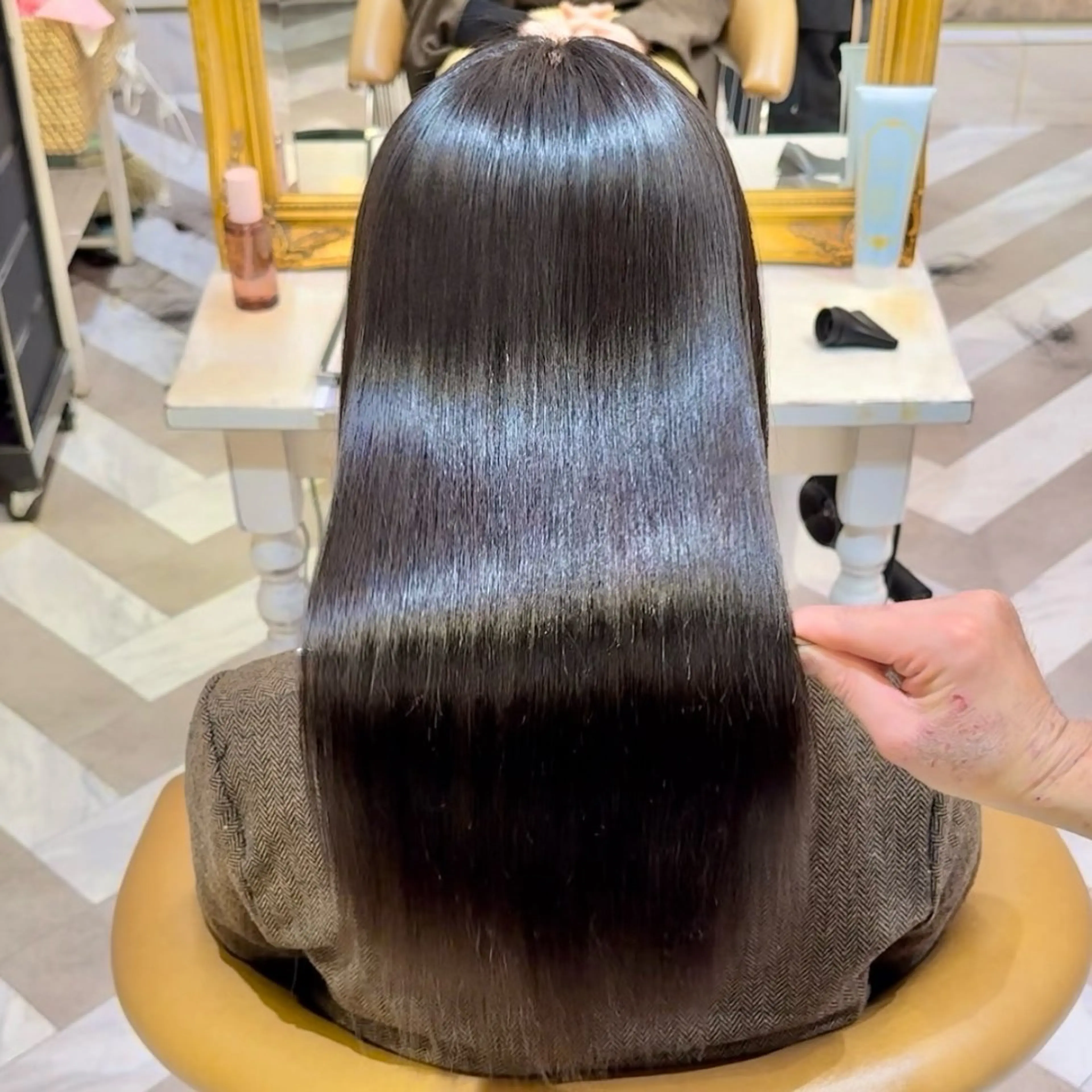 ミディアム カラー ヘアアレンジ ボブ 縮毛矯正 髪質改善【縮毛矯正】 北千住 田邉 澪のヘアスタイル