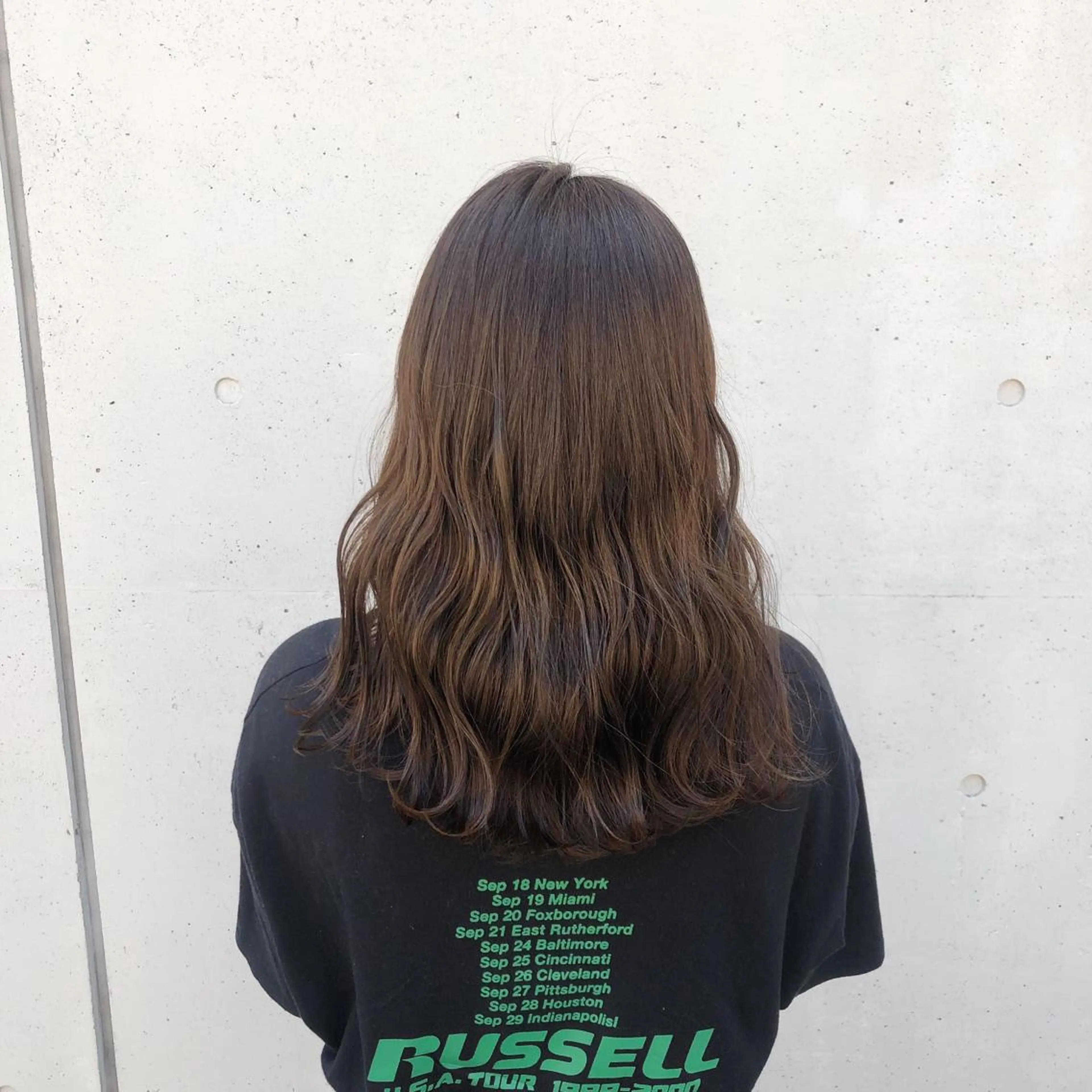 ロング カラー ヘアアレンジ オリーブカラー カット ヘアカラー トリートメント 酸性縮毛矯正🧴韓国 レイヤー/髪質改善のヘアスタイル