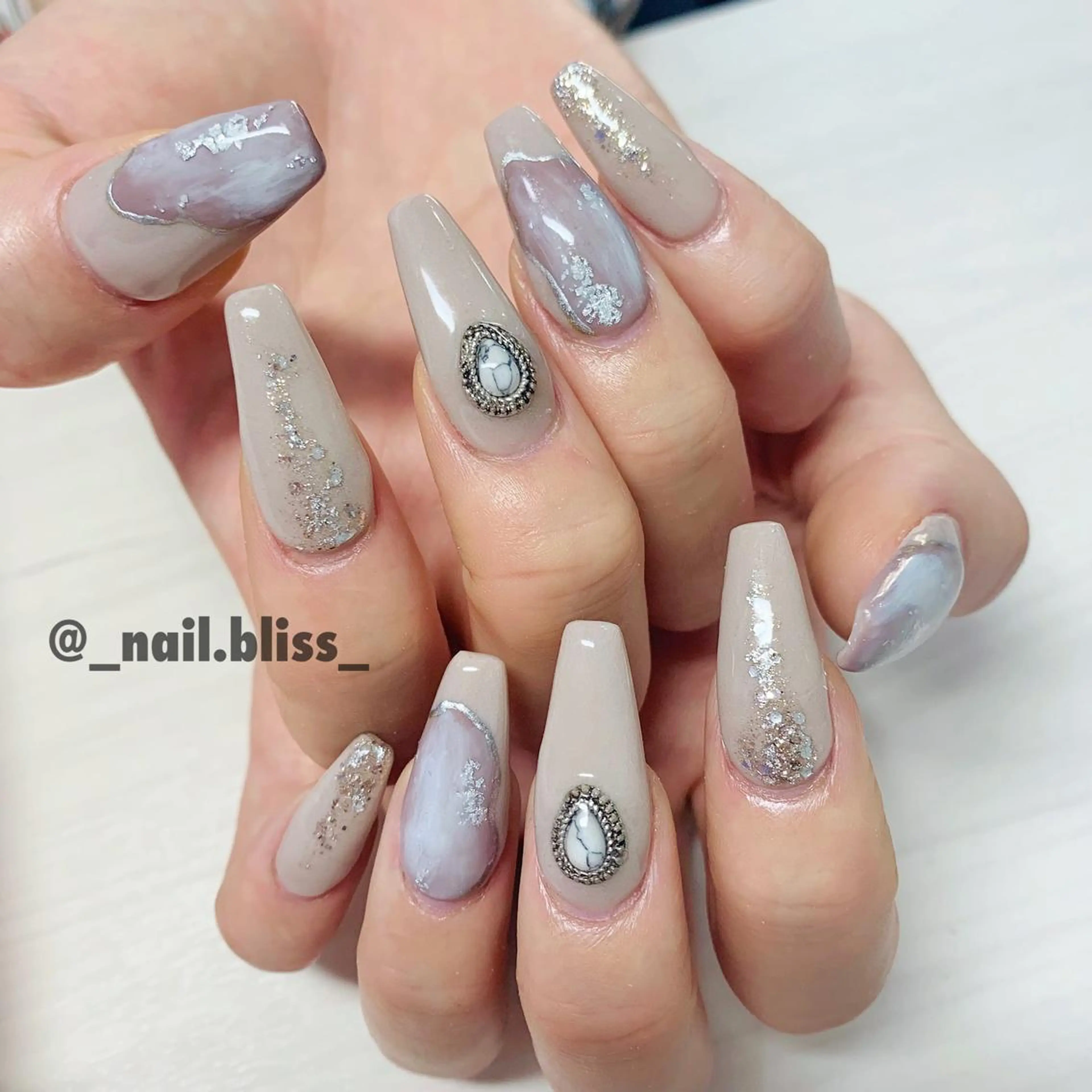 ネイル ニュアンスネイル ハンドネイル NAIL BLISSのネイルデザイン
