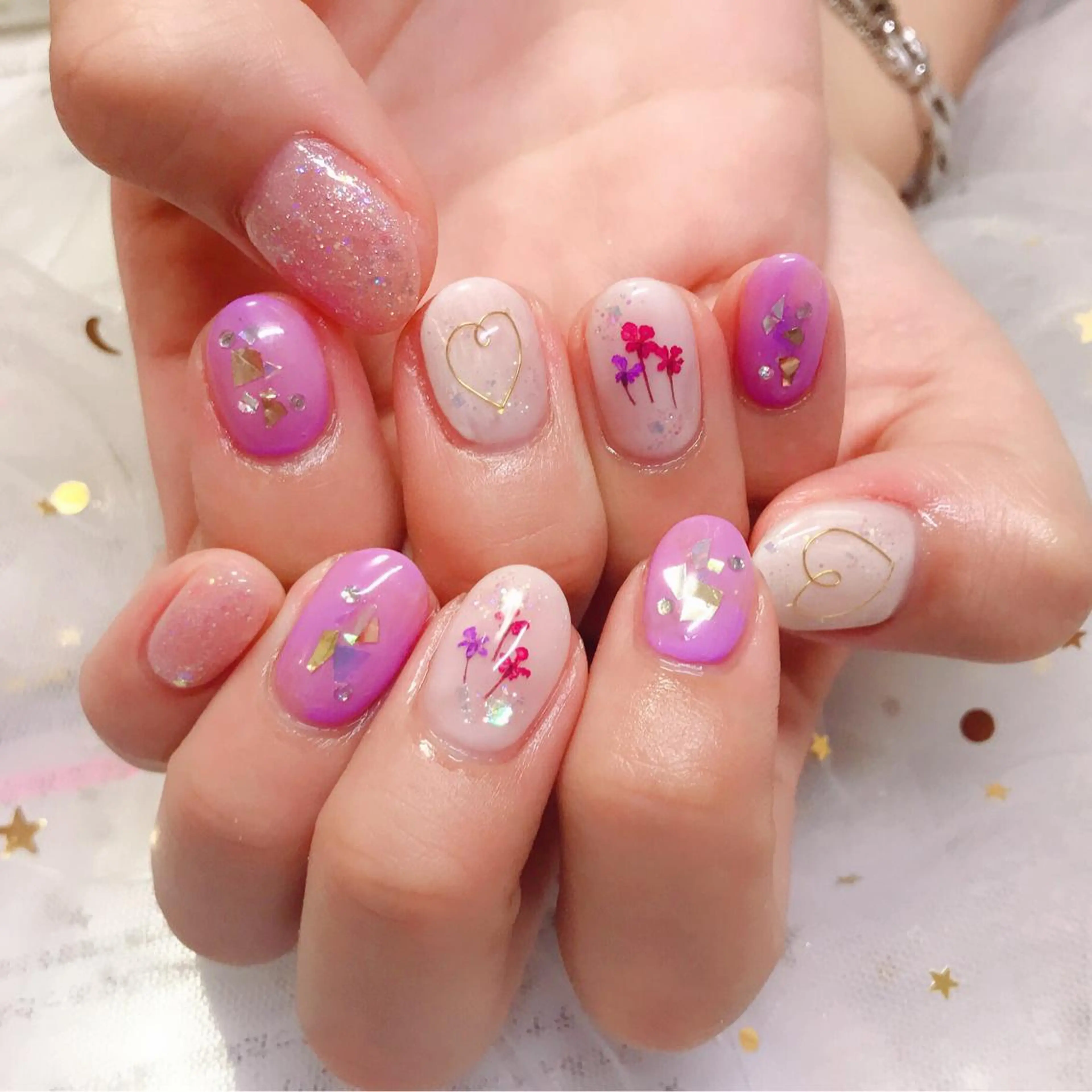 カラー ネイル アートネイル Q Free nailsのネイルデザイン