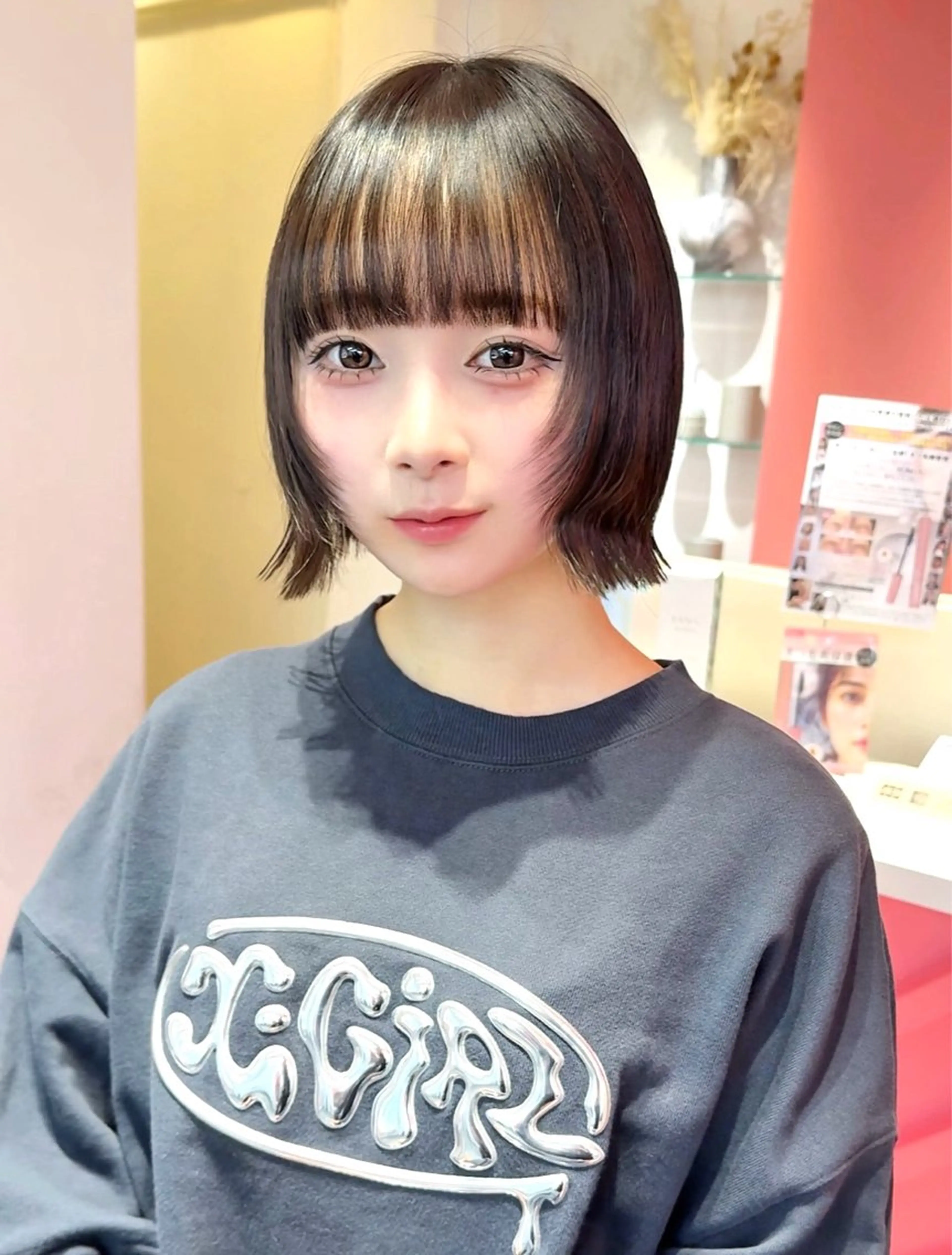 ショート カラー カット ヘアカラー トリートメント 莉乃/縮毛矯正/髪質 改善/艶カラーのヘアスタイル