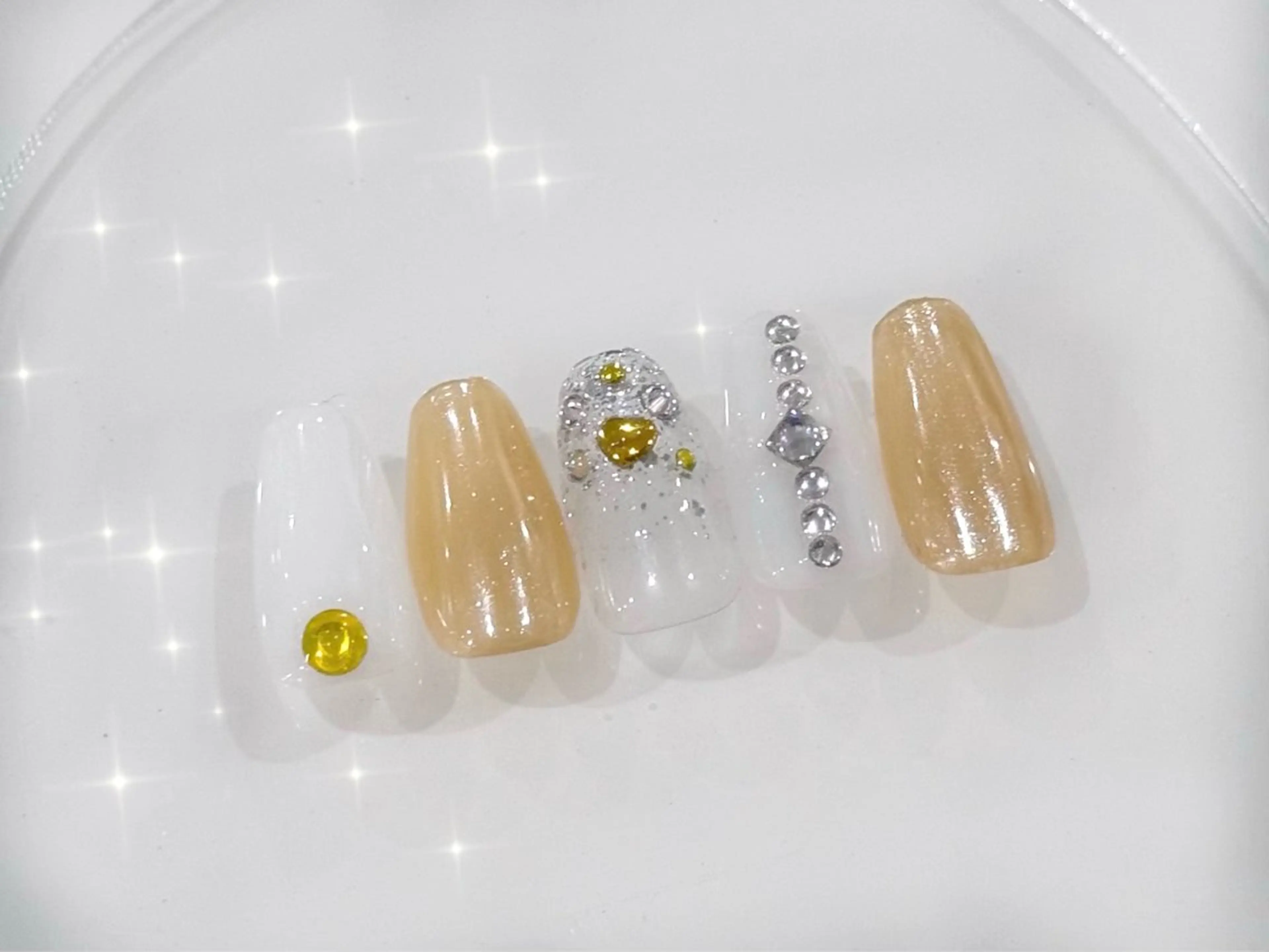 ネイル M+  Beauty Salonのネイルデザイン