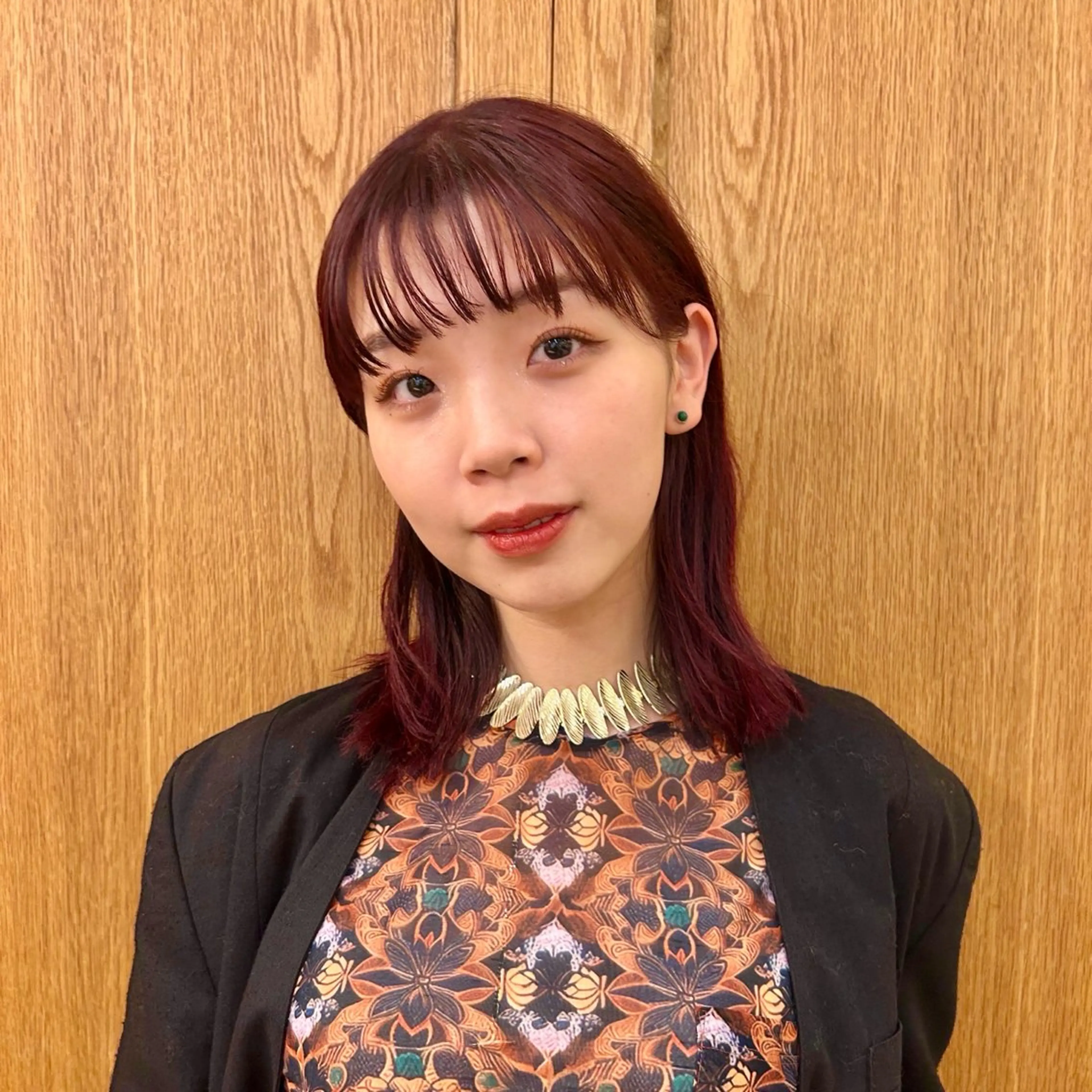 ミディアム カラー ショート/ウルフ ハイトーン/カイセイのヘアスタイル