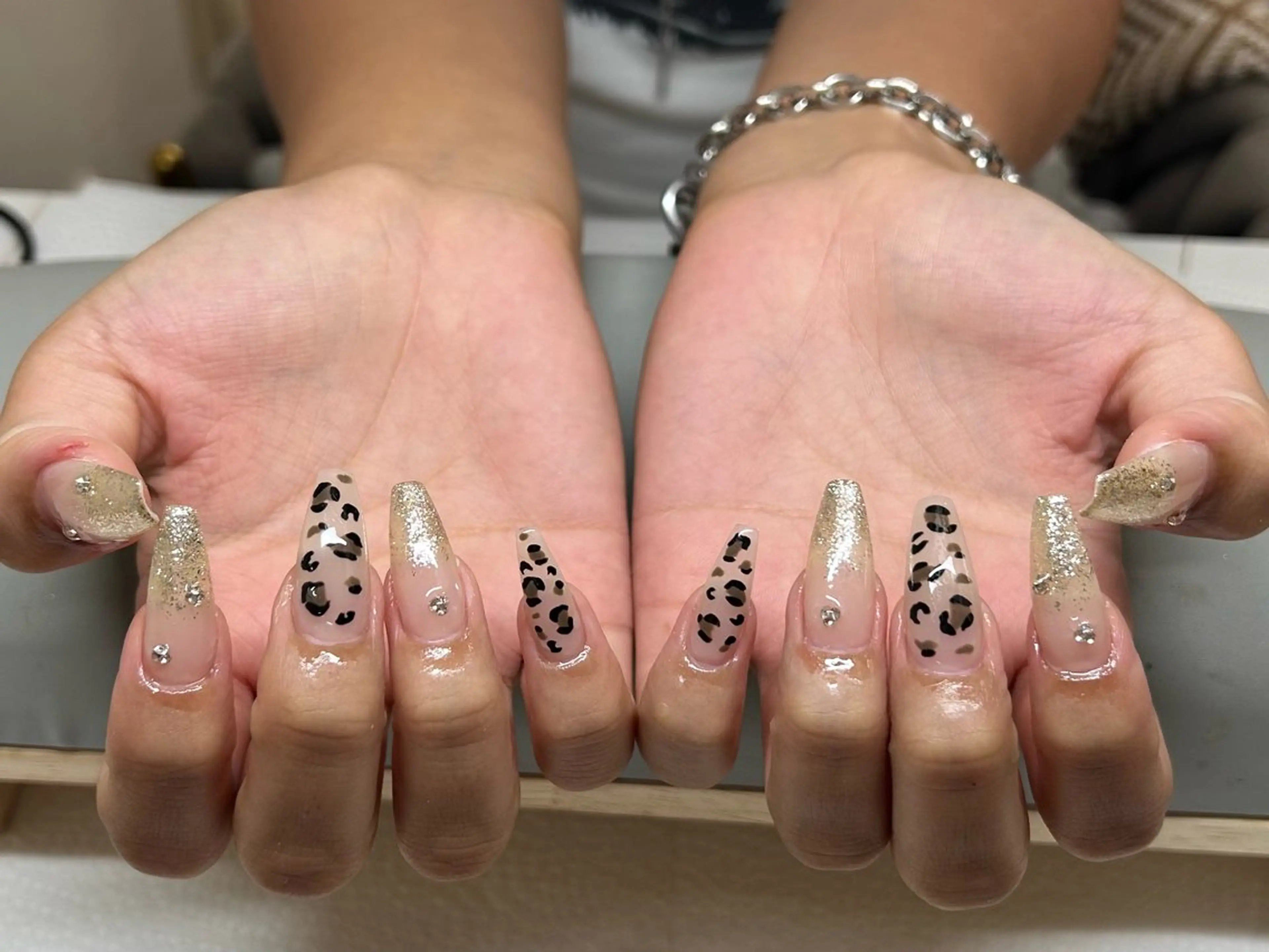 ネイル フットネイル フレンチネイル ジェルネイル ガラスフレンチ 韓国ネイル ハンドネイル ハンドケア The Nail & Eye Lashの眉毛・アイブロウイメージ