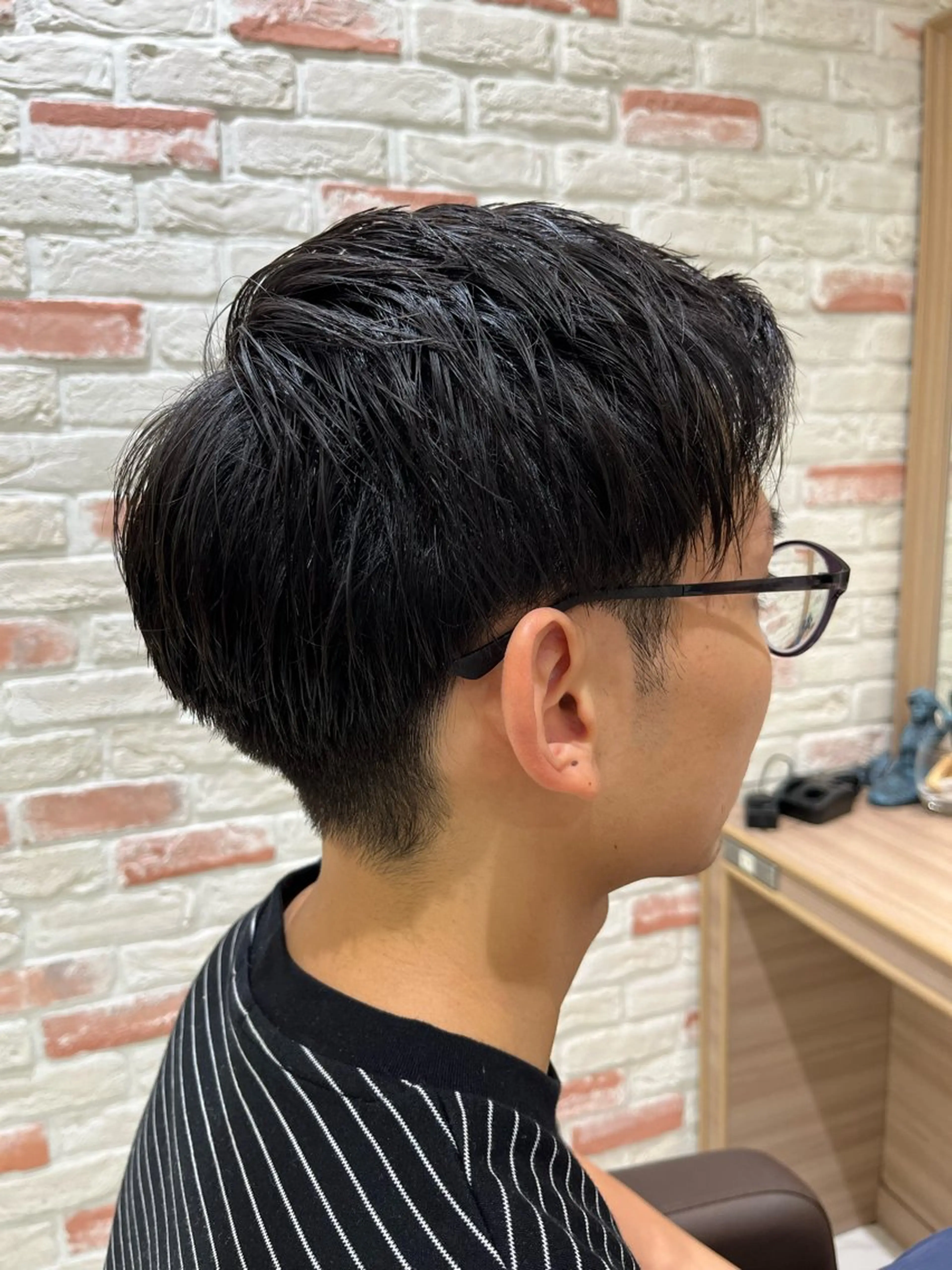 メンズ 山下 由未佳のヘアスタイル