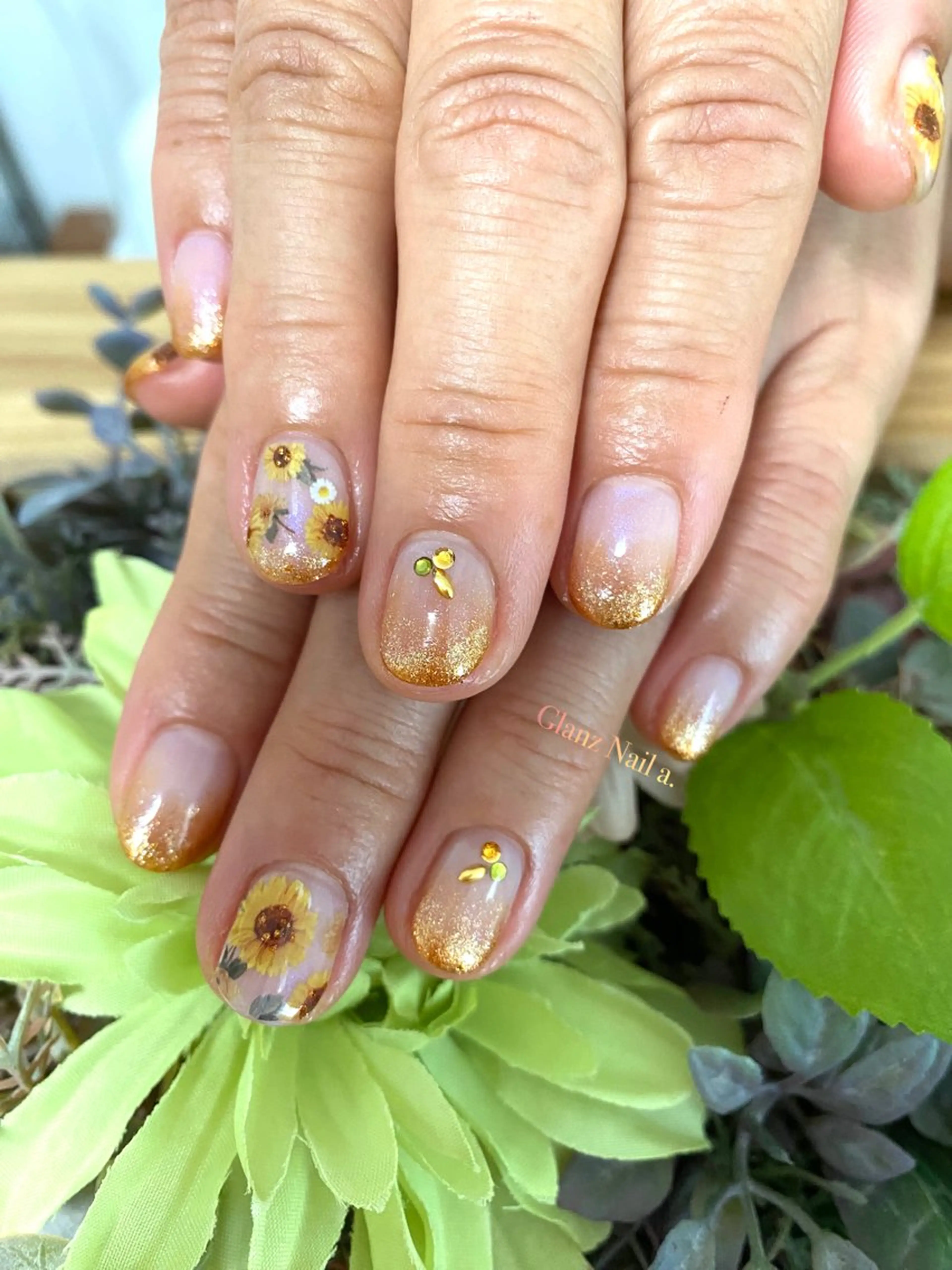 ネイル グラデーション ラメ(グリッター) ラメグラデーション Glanz  Nail aのネイルデザイン