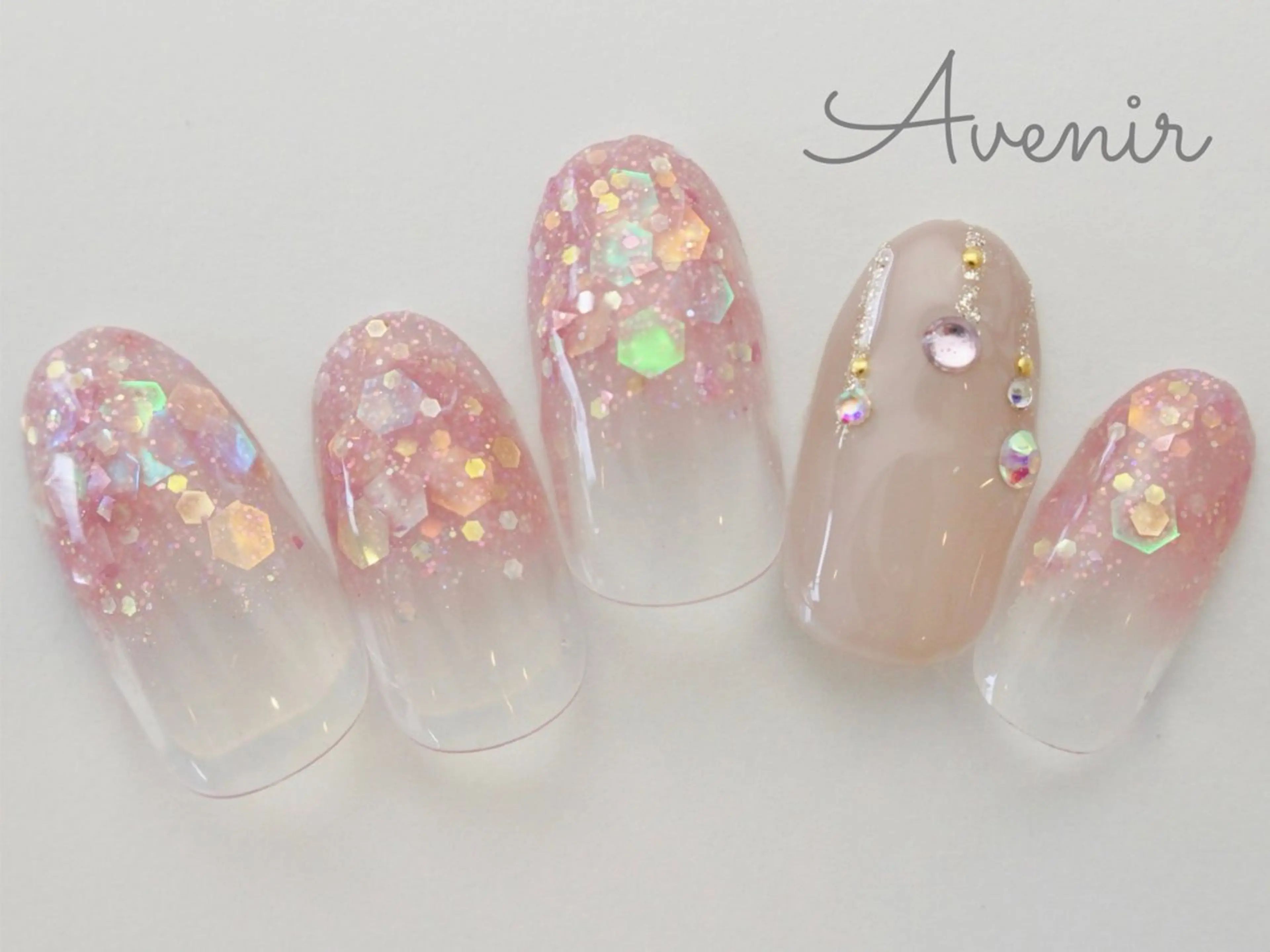 ネイル ハンドネイル Avenir 表参道 nail＆eye予約のネイルデザイン