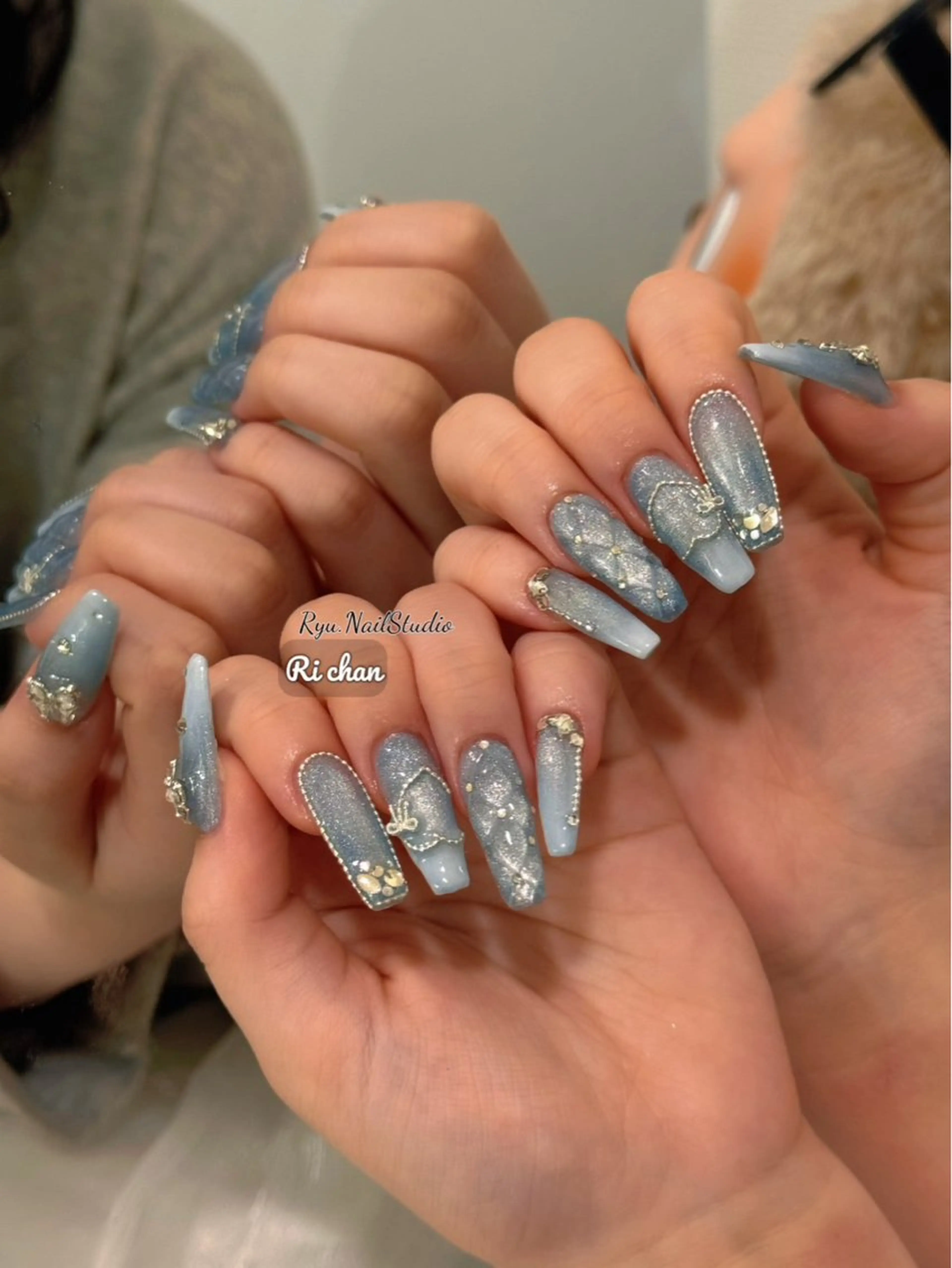 ネイル アートネイル ジェルネイル マグネットネイル ニュアンスネイル シンプルネイル ハンドネイル Ryu Nail NekoChanのネイルデザイン