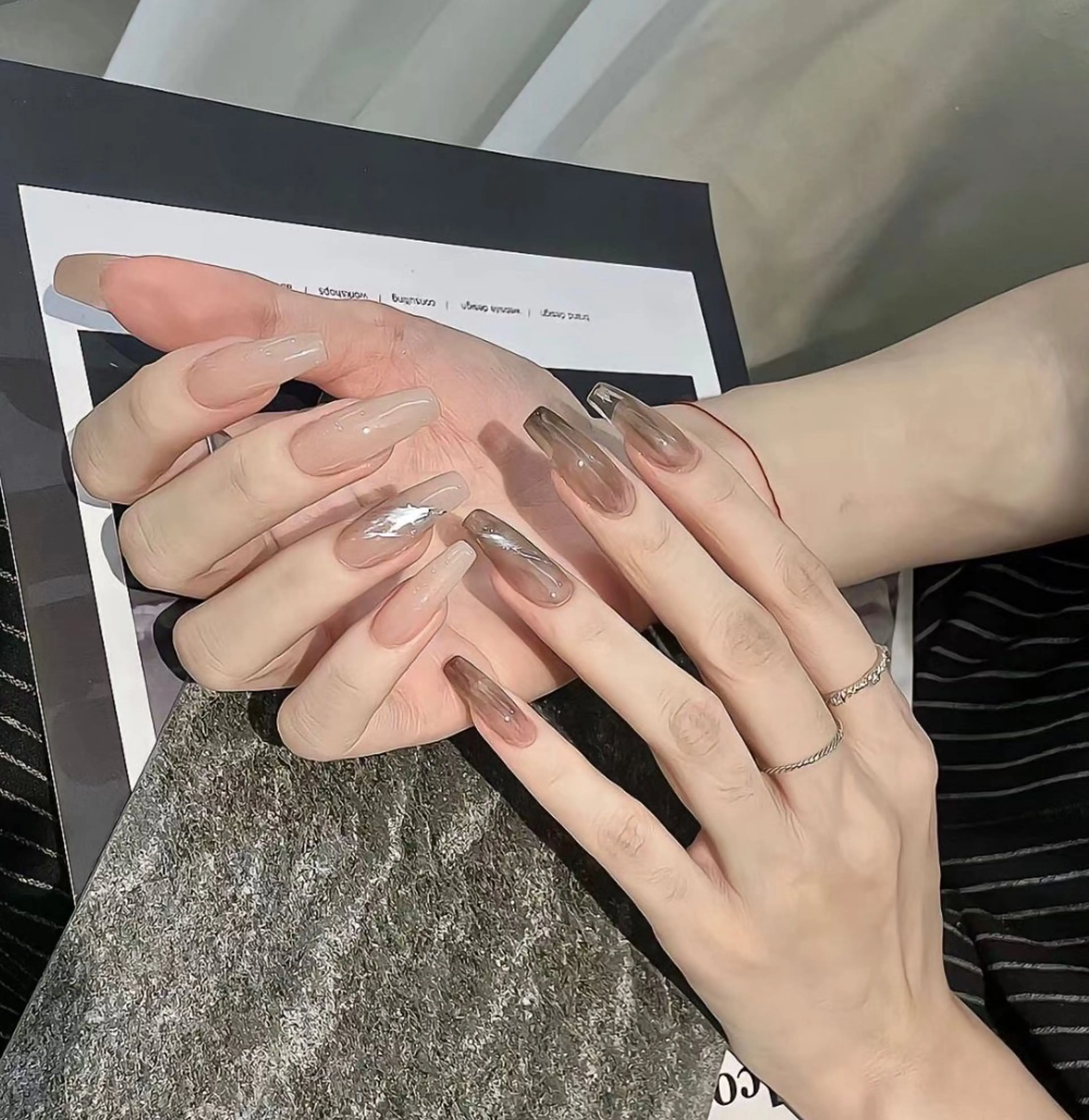 ネイル ishiro 🍂のネイルデザイン