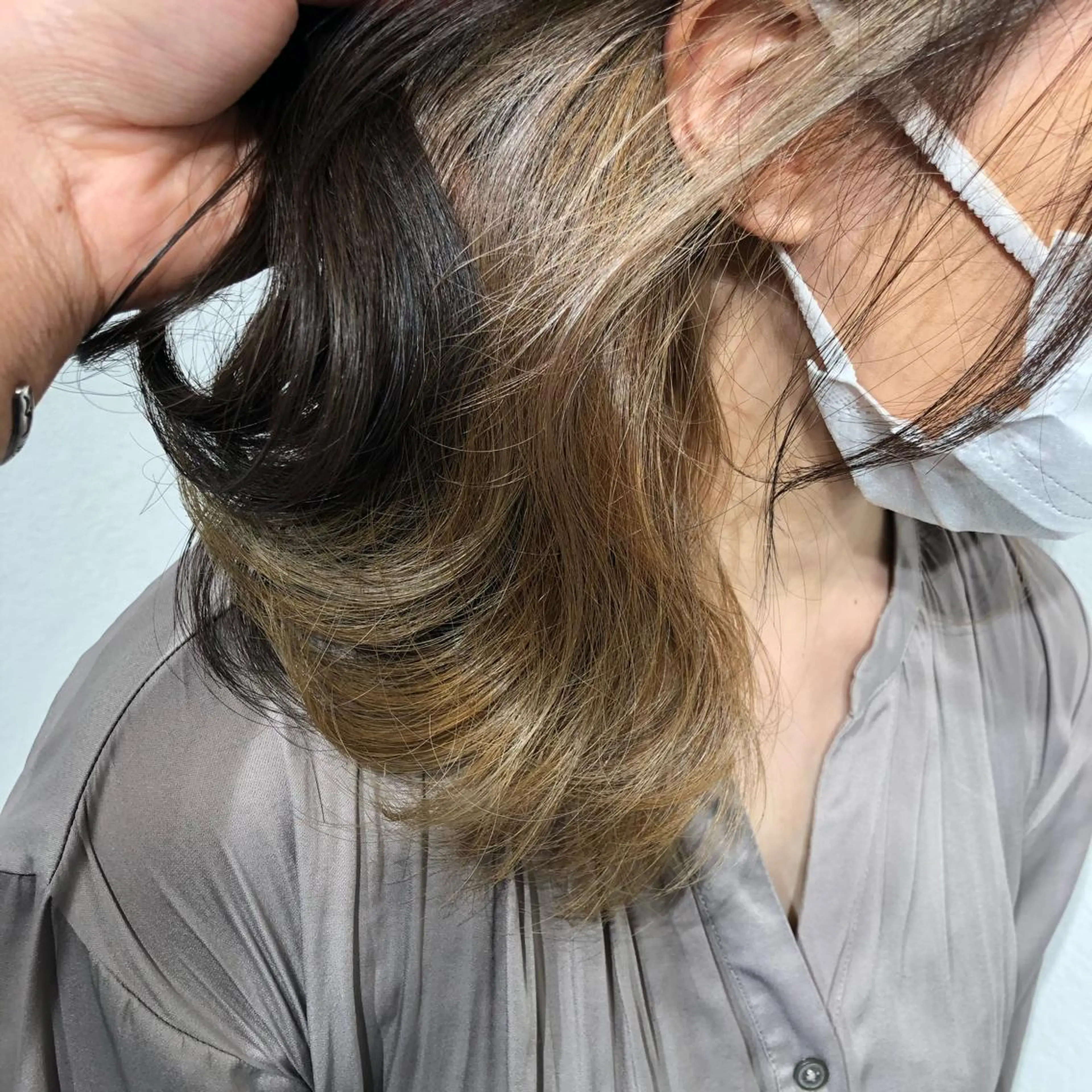 ミディアム カラー ムトウセイマ/ 縮毛矯正/ブリーチのヘアスタイル