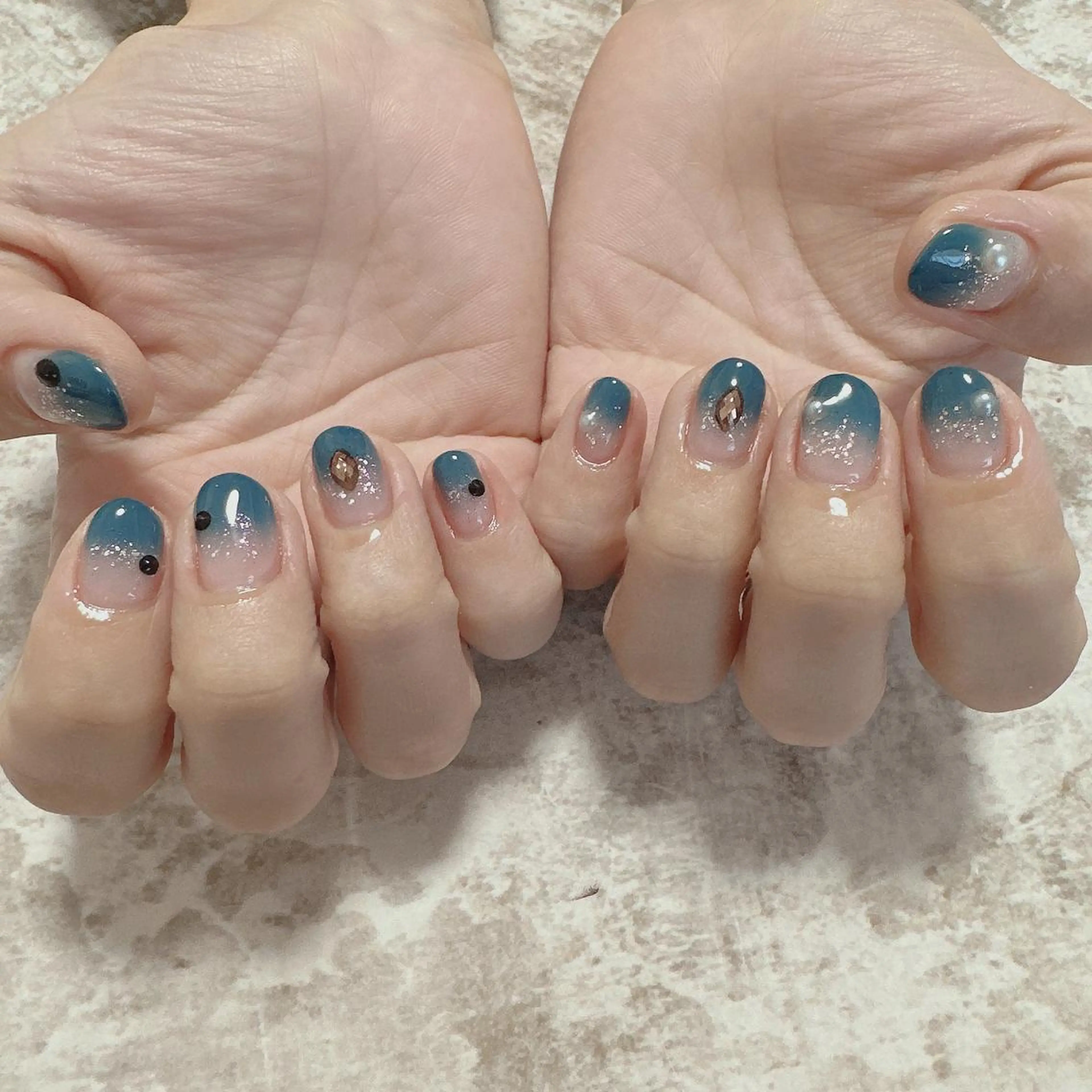 ネイル 吉岡 裕子のネイルデザイン