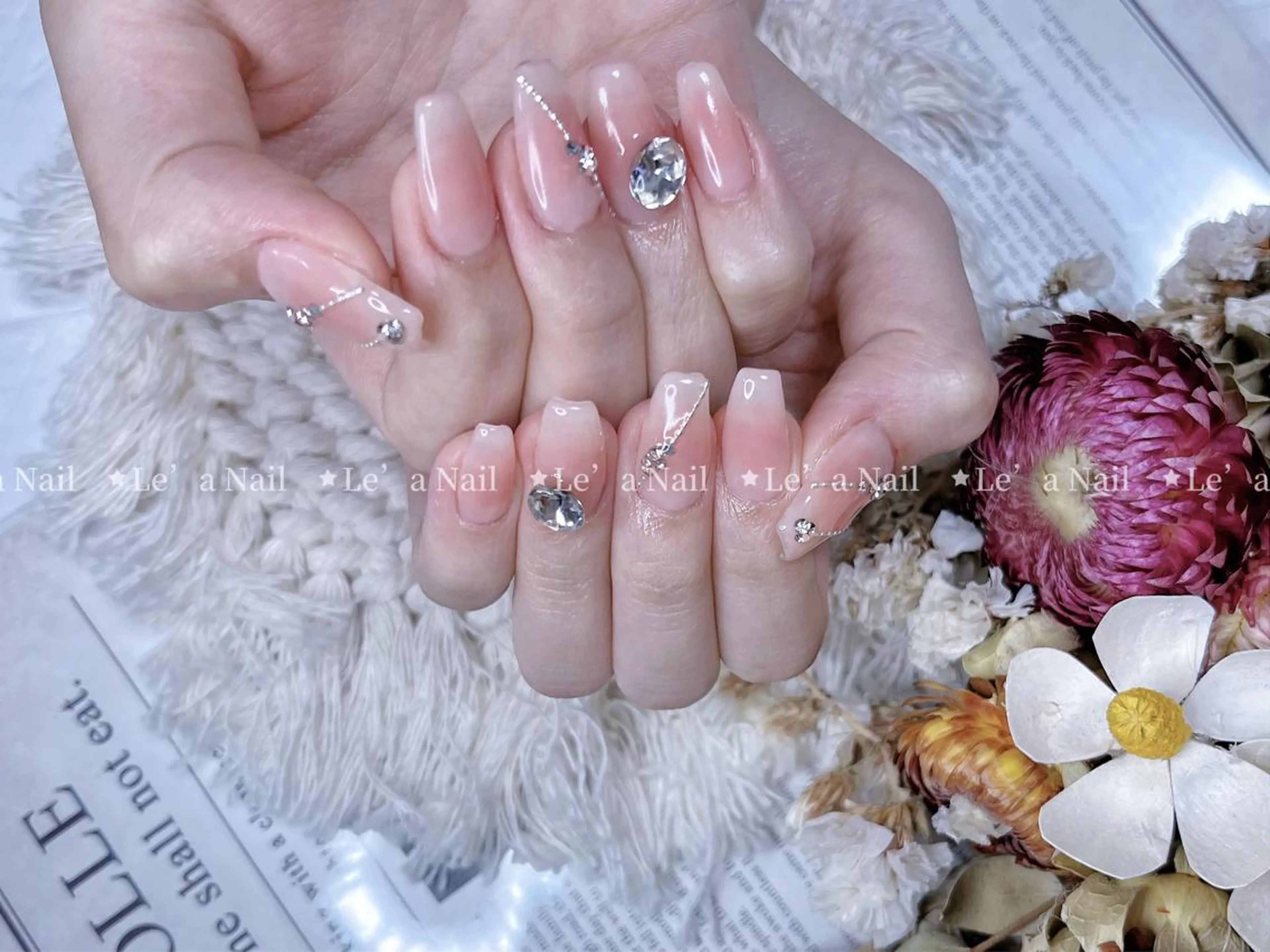 セミロング カラー ネイル Le’a NailSalonのネイルデザイン