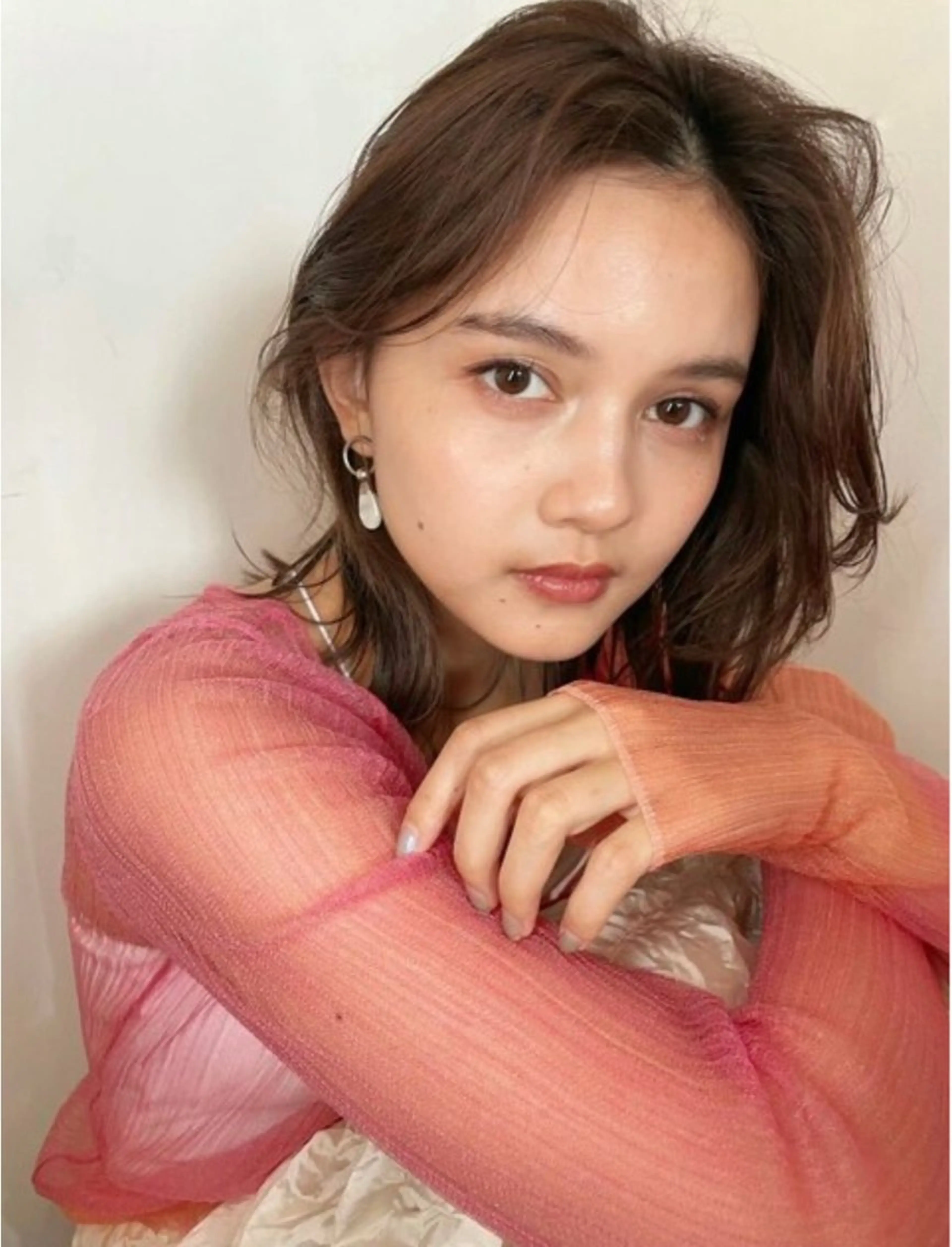 ミディアム カラー カット ヘアカラー トリートメント ayano / 透明感・くすみカラーのヘアスタイル