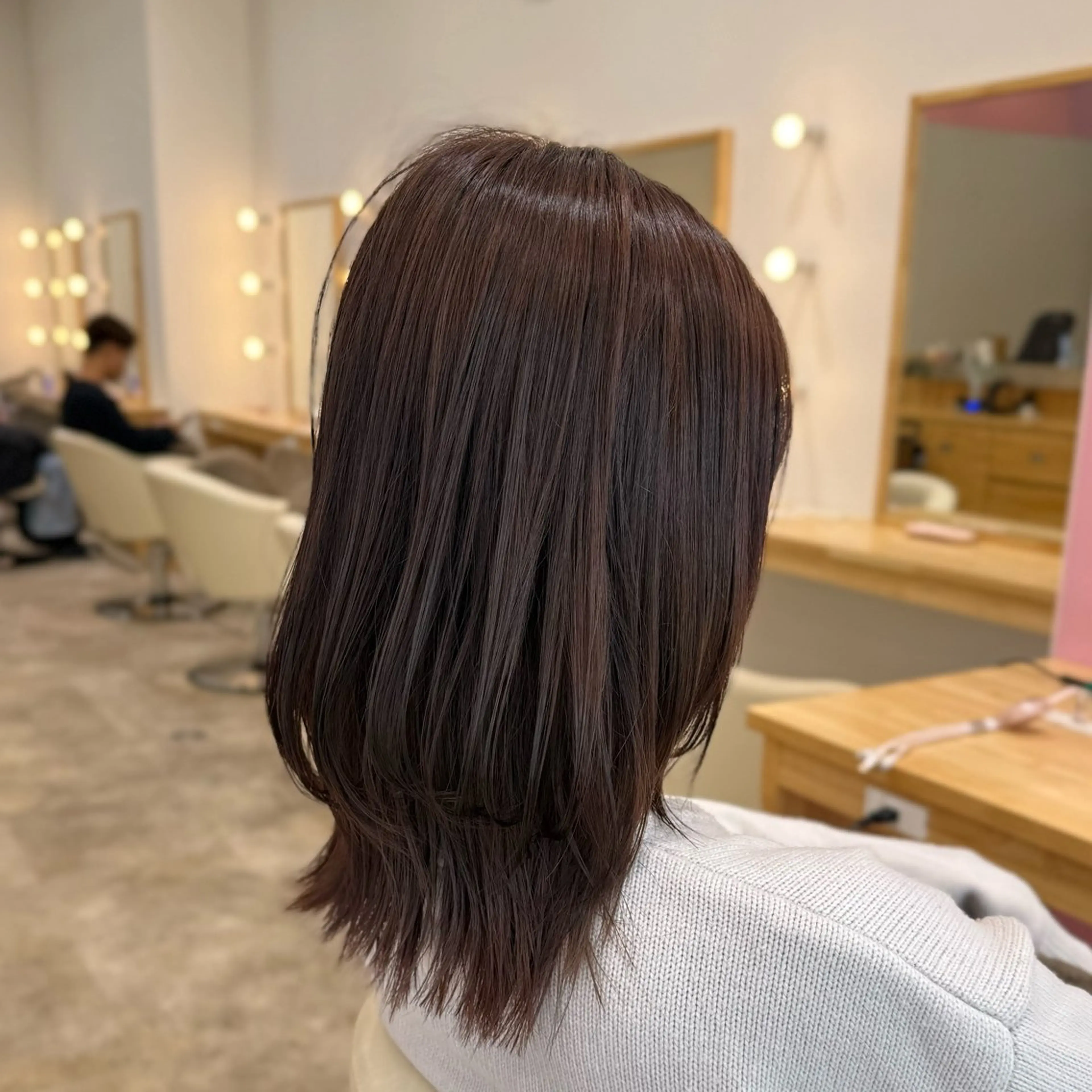 ミディアム ウルフカット カット 青木 ゆんなのヘアスタイル